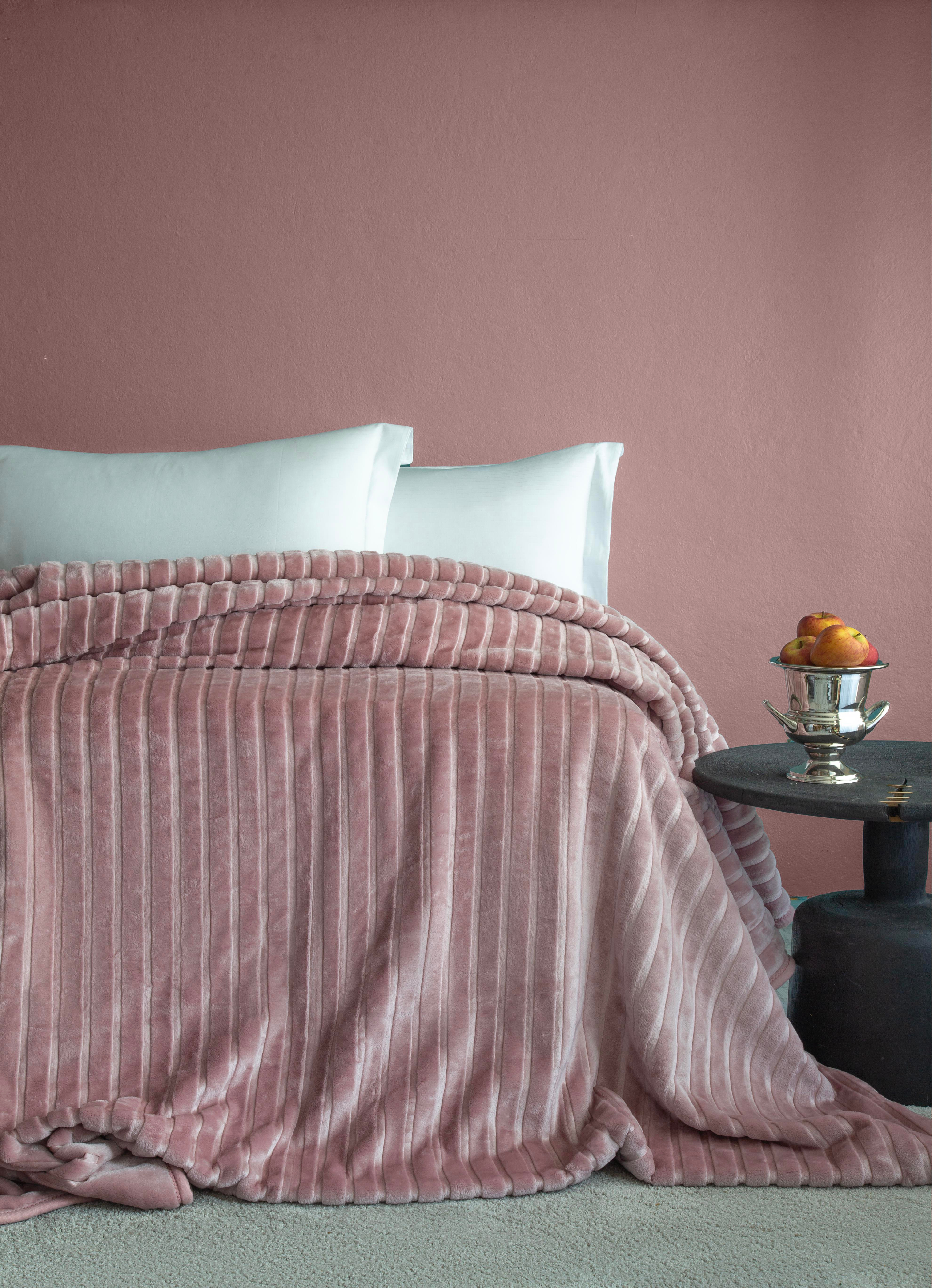 Gentle Blush Çift Kişilik Battaniye