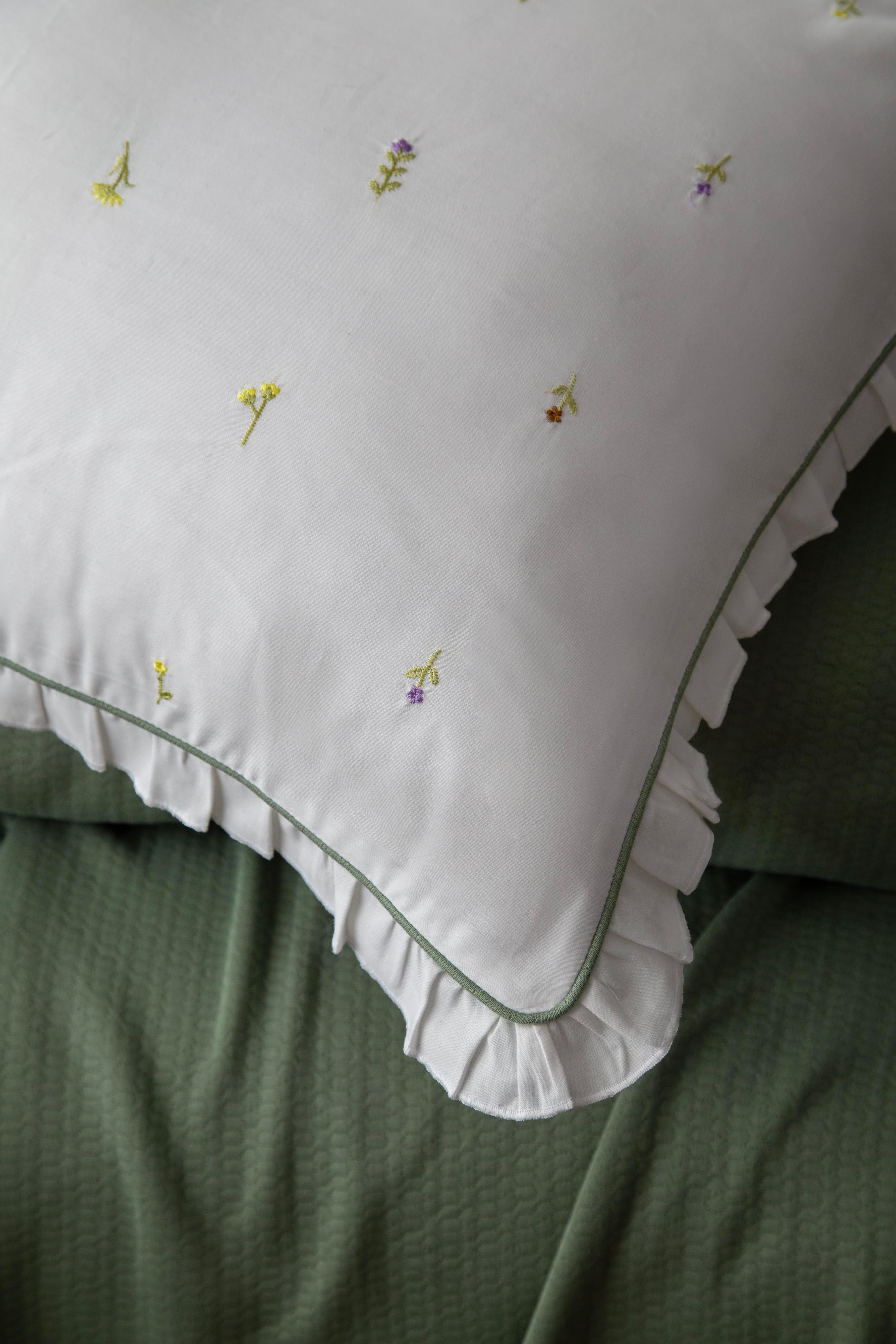 Lily Yeşil Çift Kişilik Pikeli Set