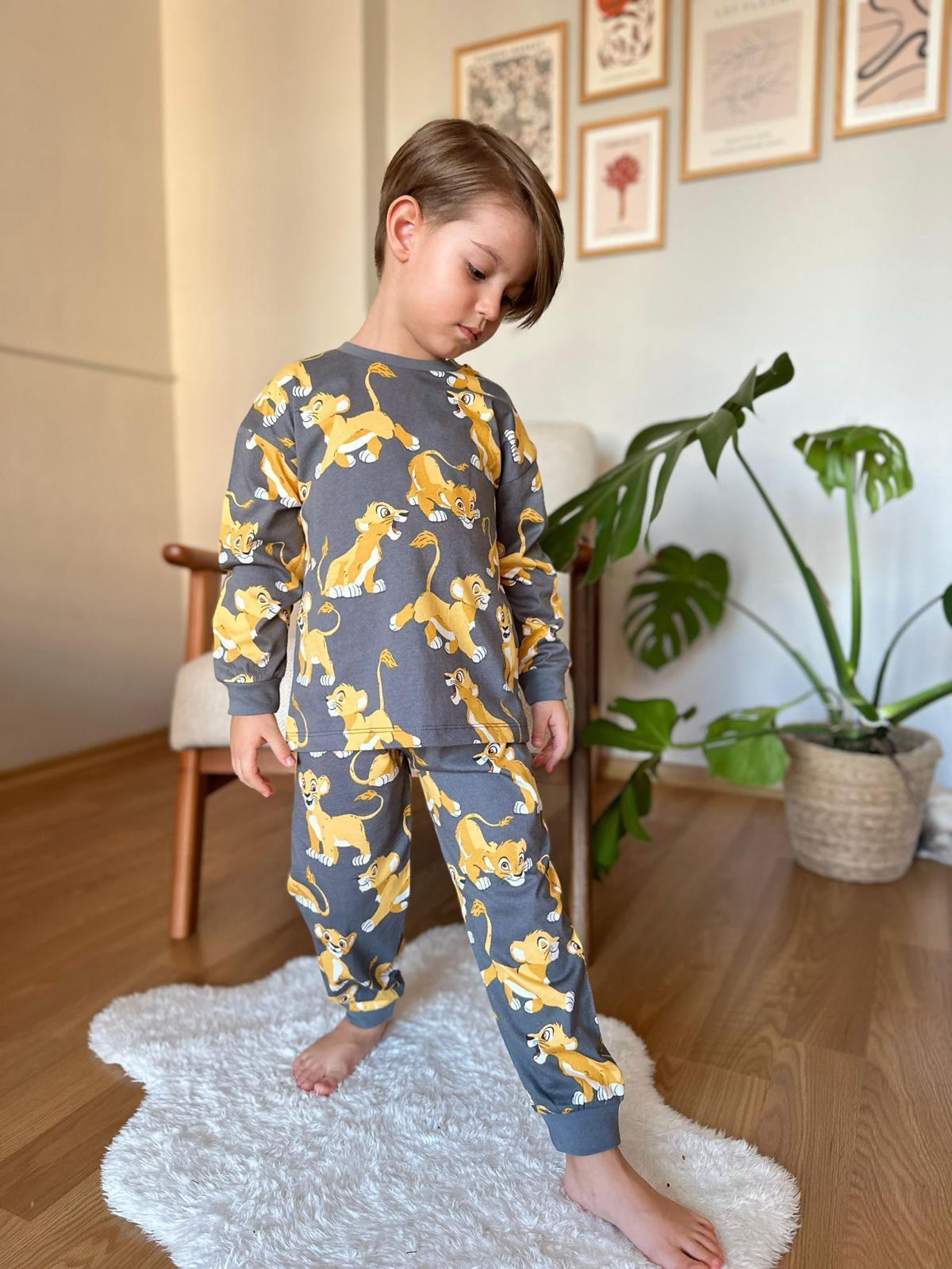 Aslan Desenli Pijama Takımı Gri