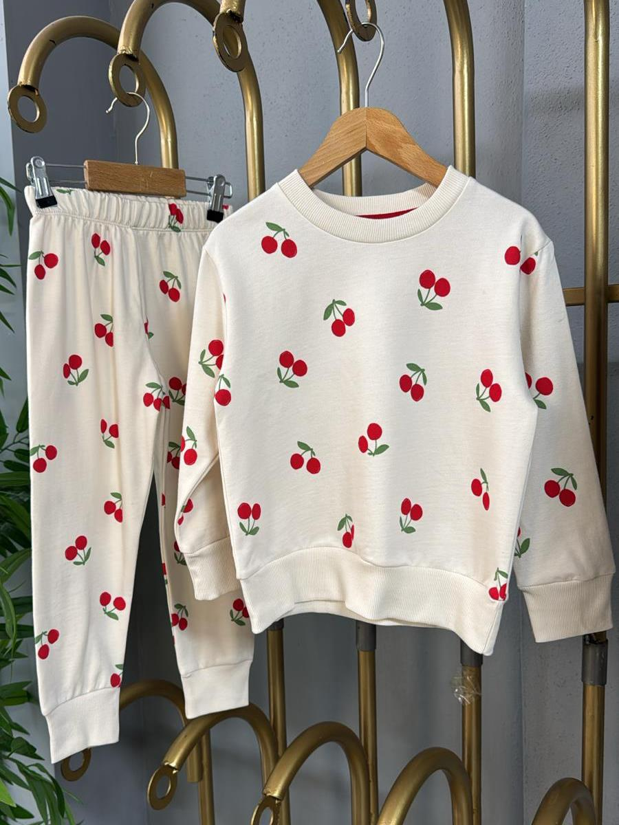 Kiraz Mevsimi Kız Çocuk Pijama Takımı