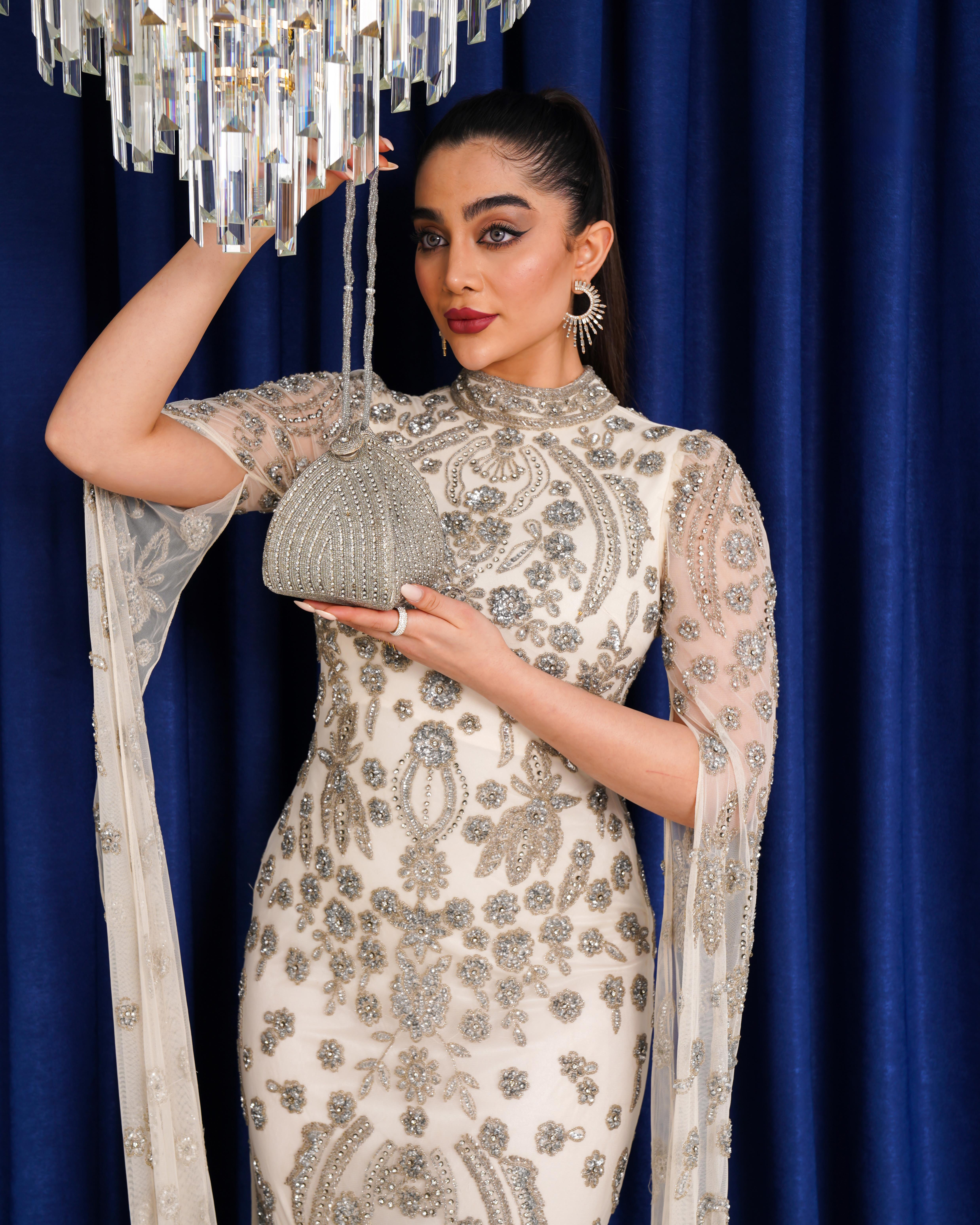 Aşira Dubai Silver Elegance El Yapımı Gece Çantası