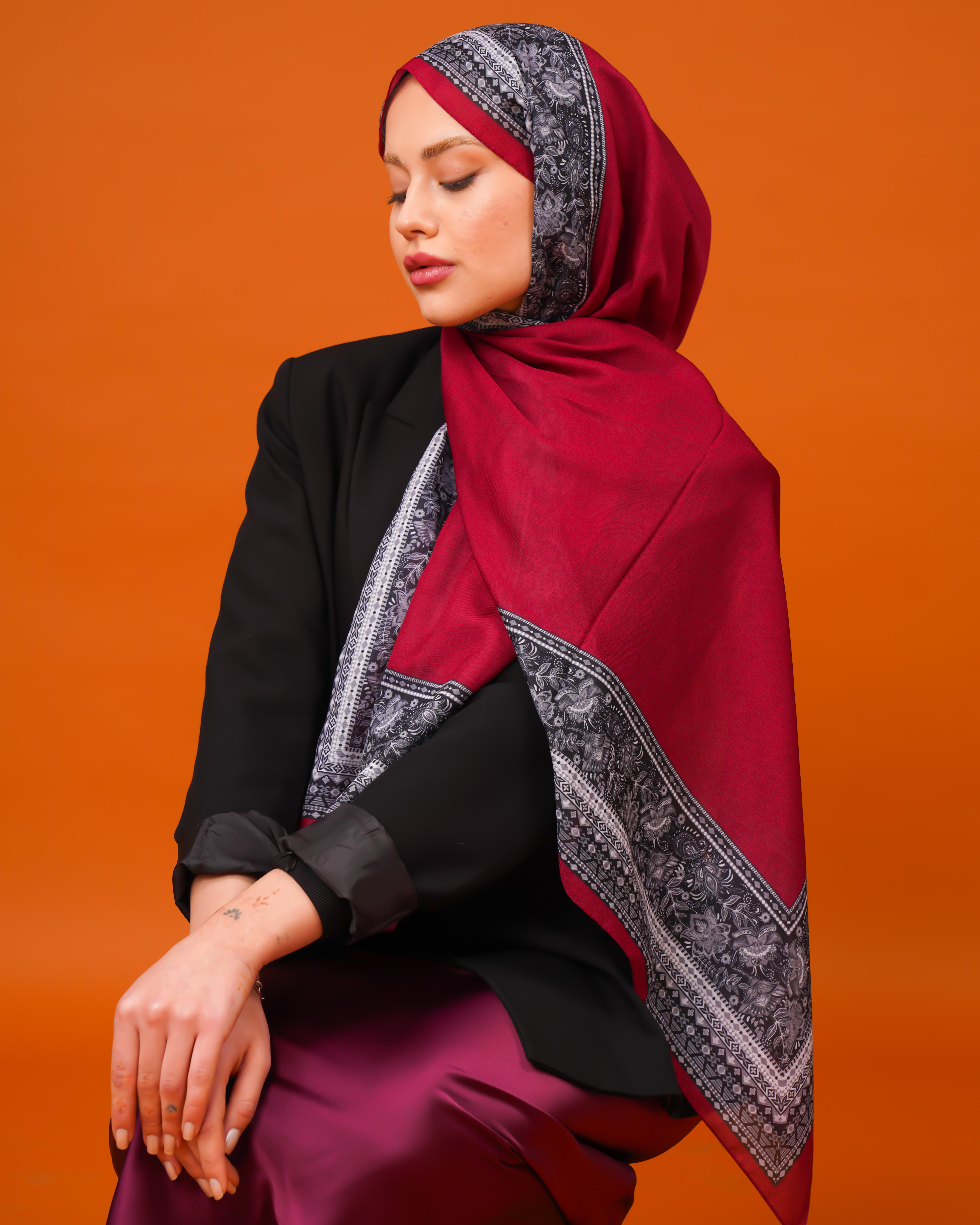 Elegant Border Soft Şal