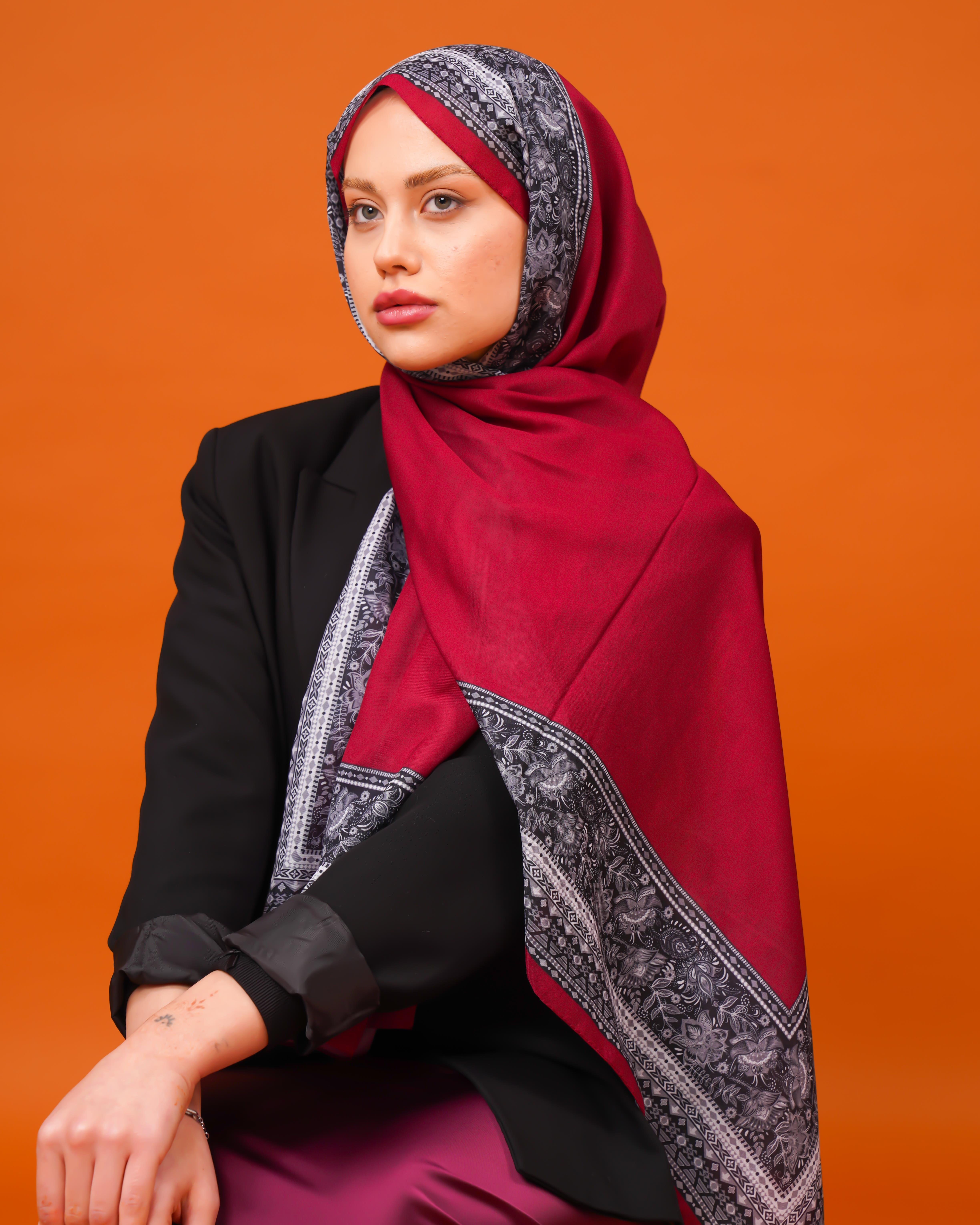 Elegant Border Soft Şal