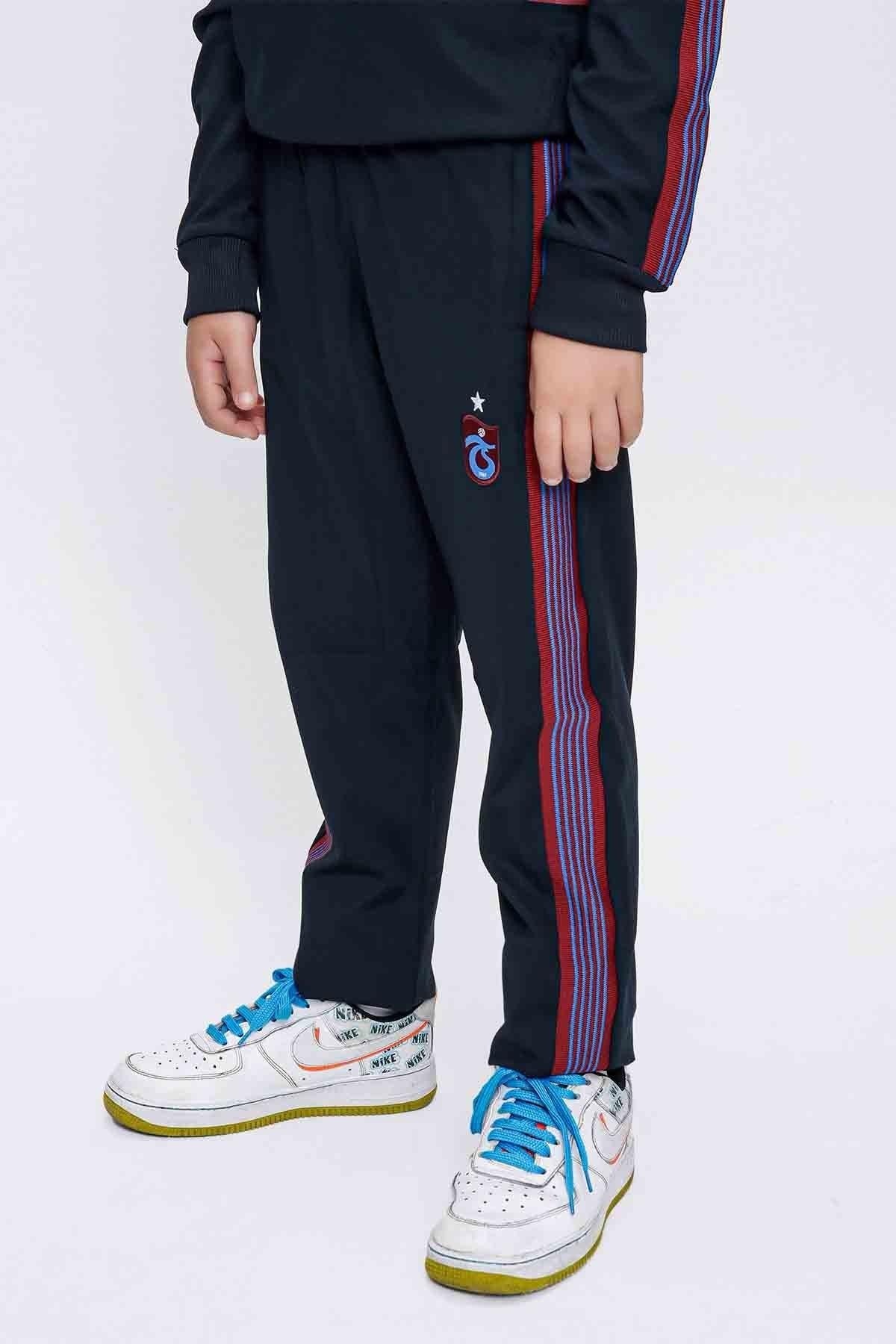 EŞOFMAN ALT YAN ŞERİT TİK TAK DETAYLI