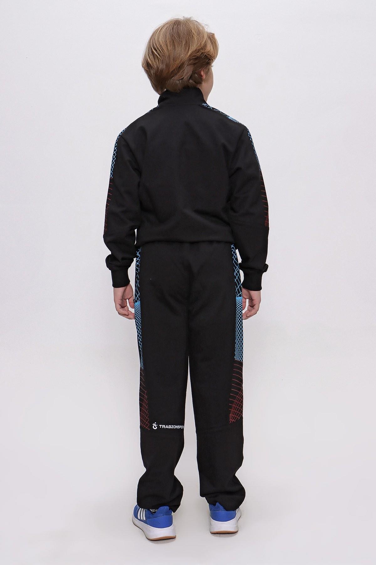 EŞOFMAN TAKIMI OMUZ BİYE DETAYLI