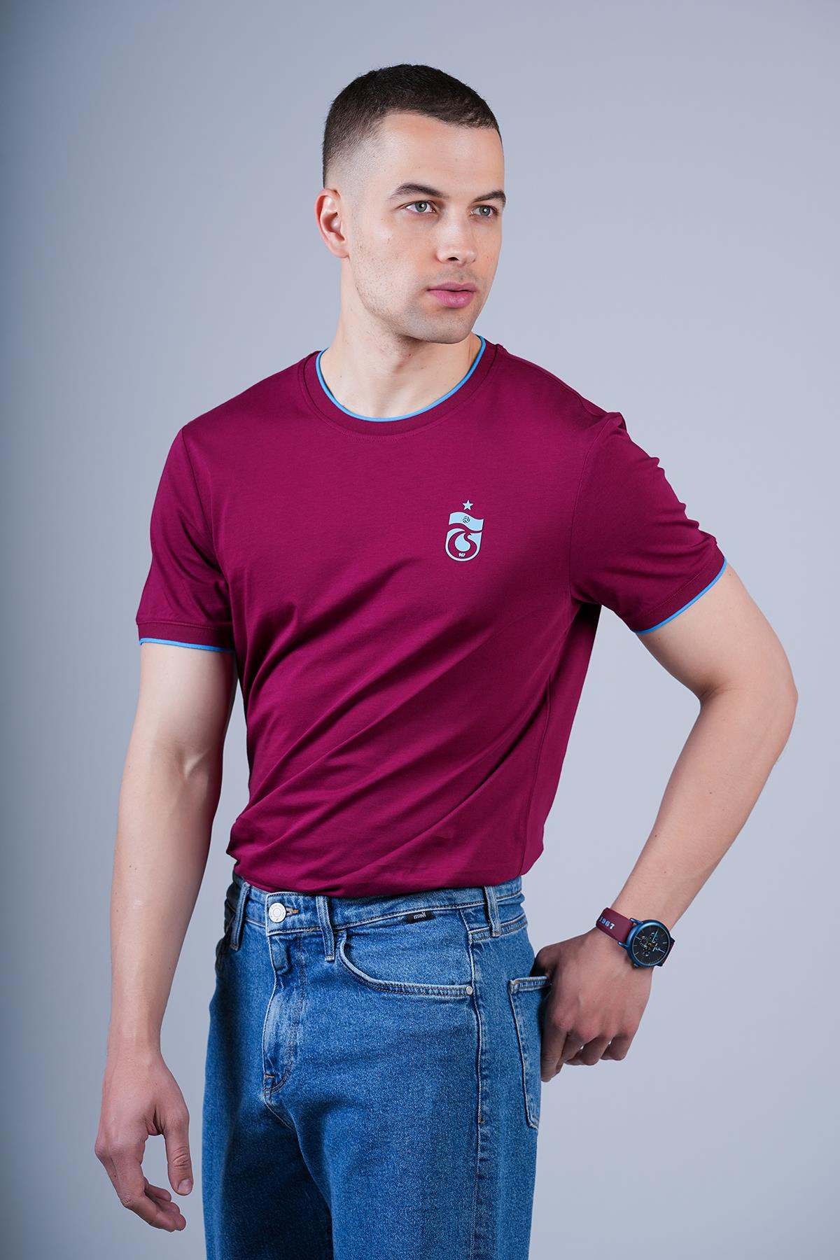TSHIRT KOL VE YAKA BORDO MAVİ RİBANALI
