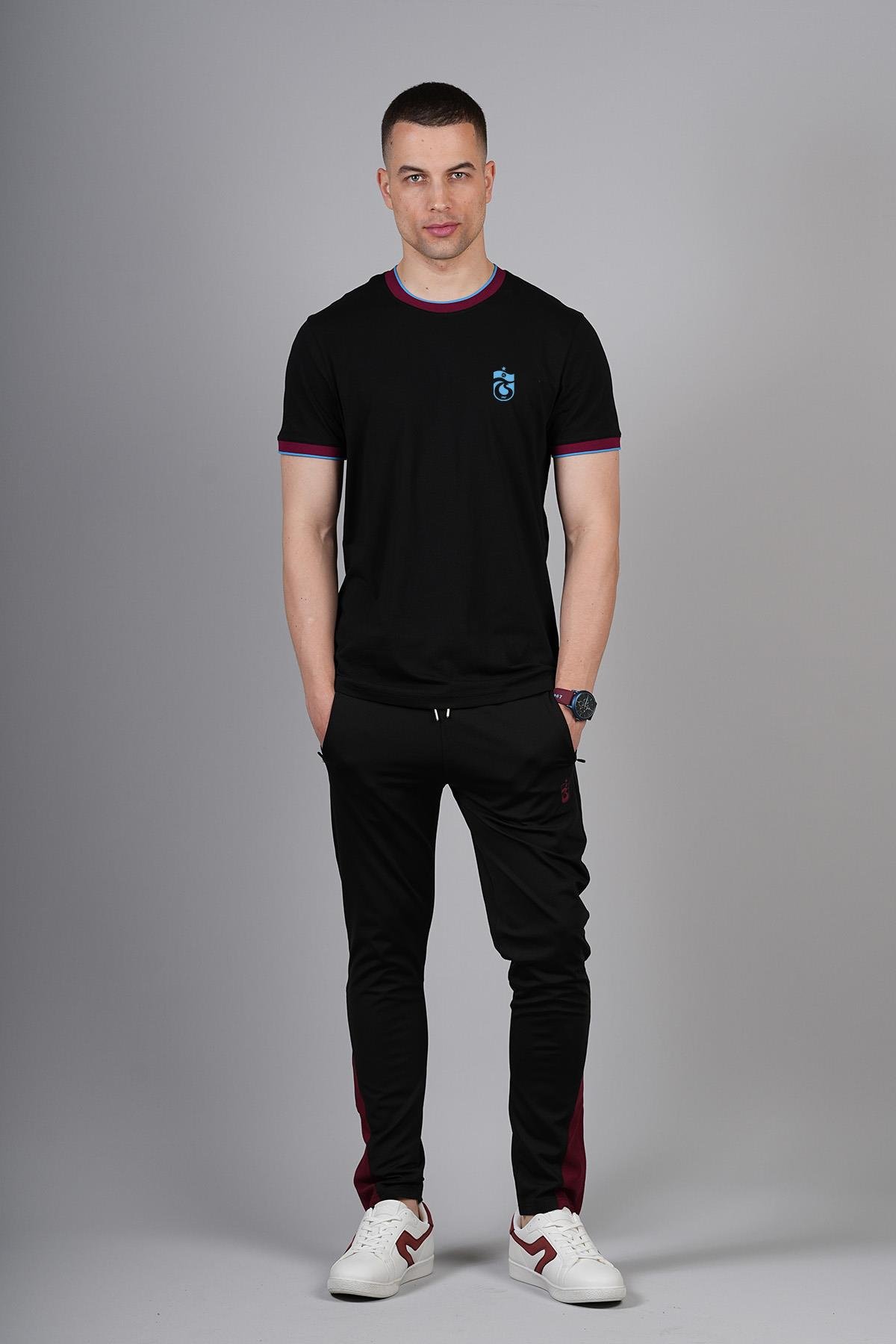 TSHIRT KOL VE YAKA BORDO MAVİ RİBANALI