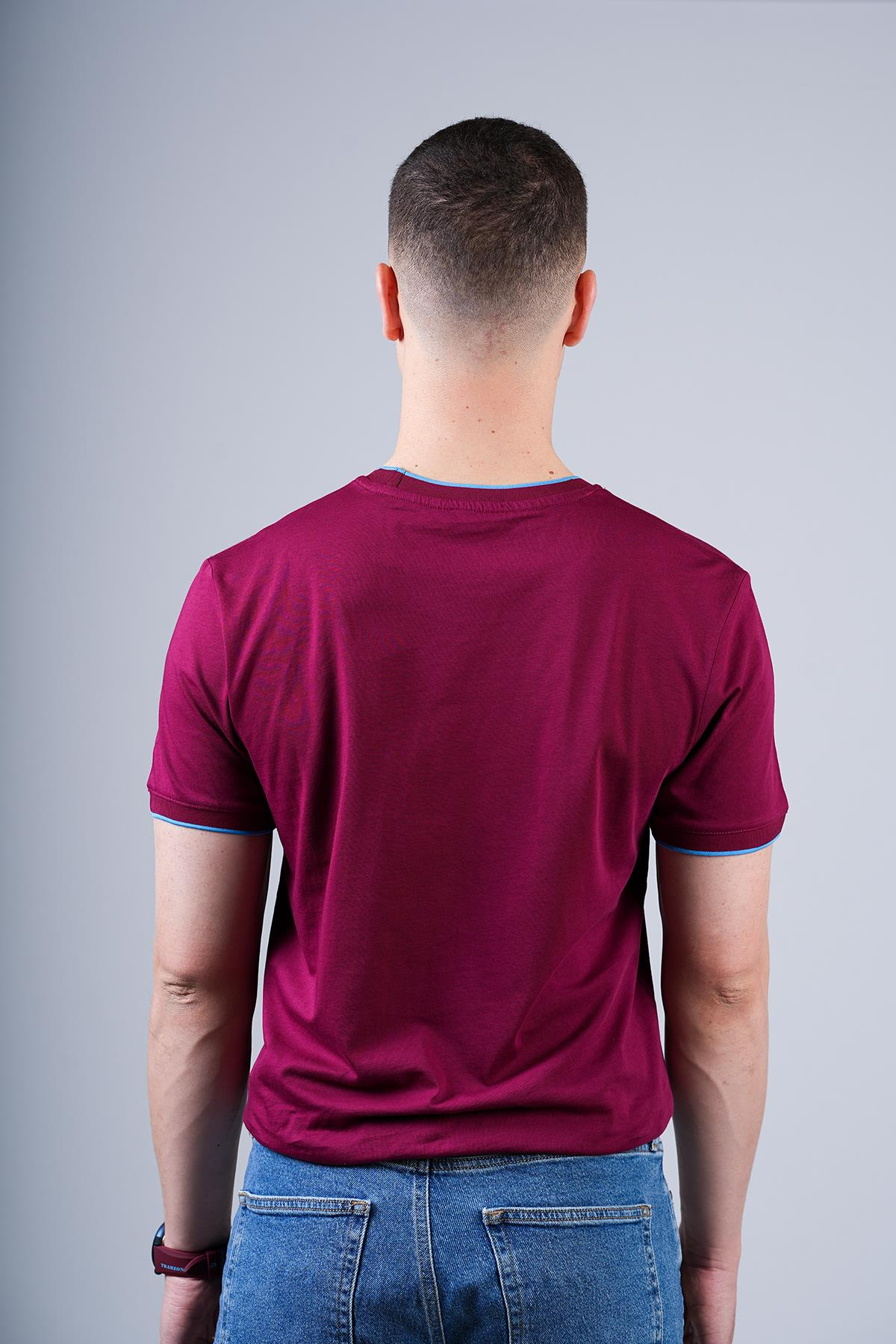 TSHIRT KOL VE YAKA BORDO MAVİ RİBANALI