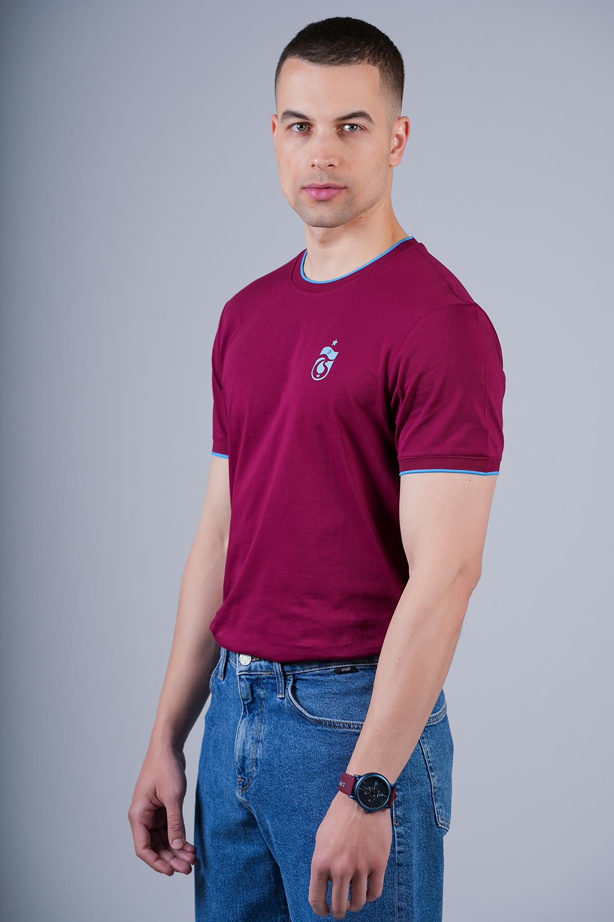 TSHIRT KOL VE YAKA BORDO MAVİ RİBANALI
