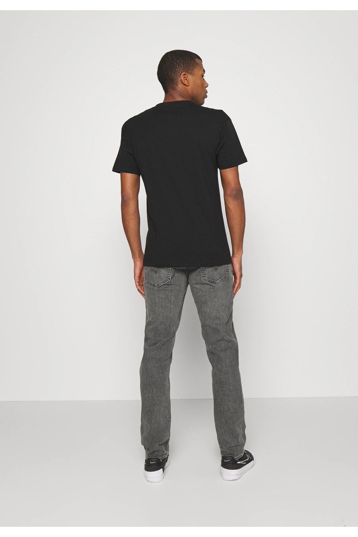 -511-slim-jeans-04511-5482-dad2-4.jpg