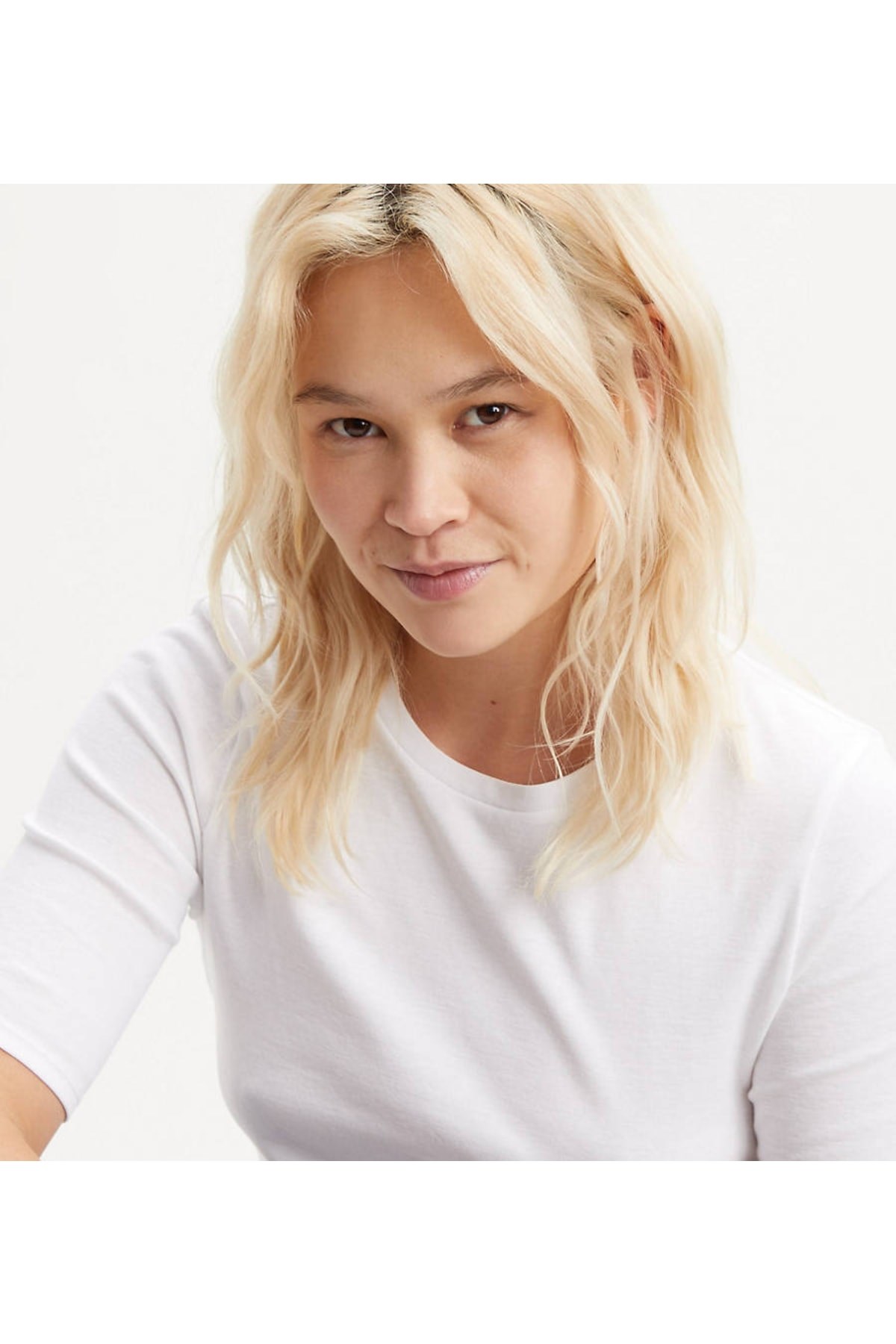 -luca-slim-tee-white-3-4b1a.jpg