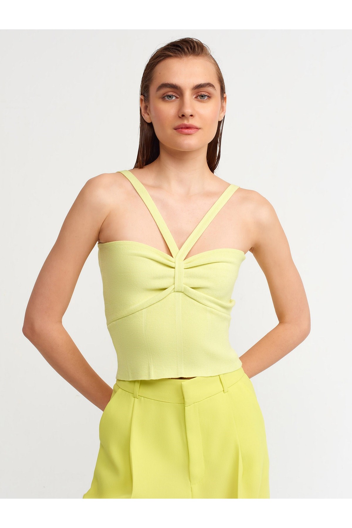10183-onu-fiyonklu-askili-atlet-lime-620-41.jpg