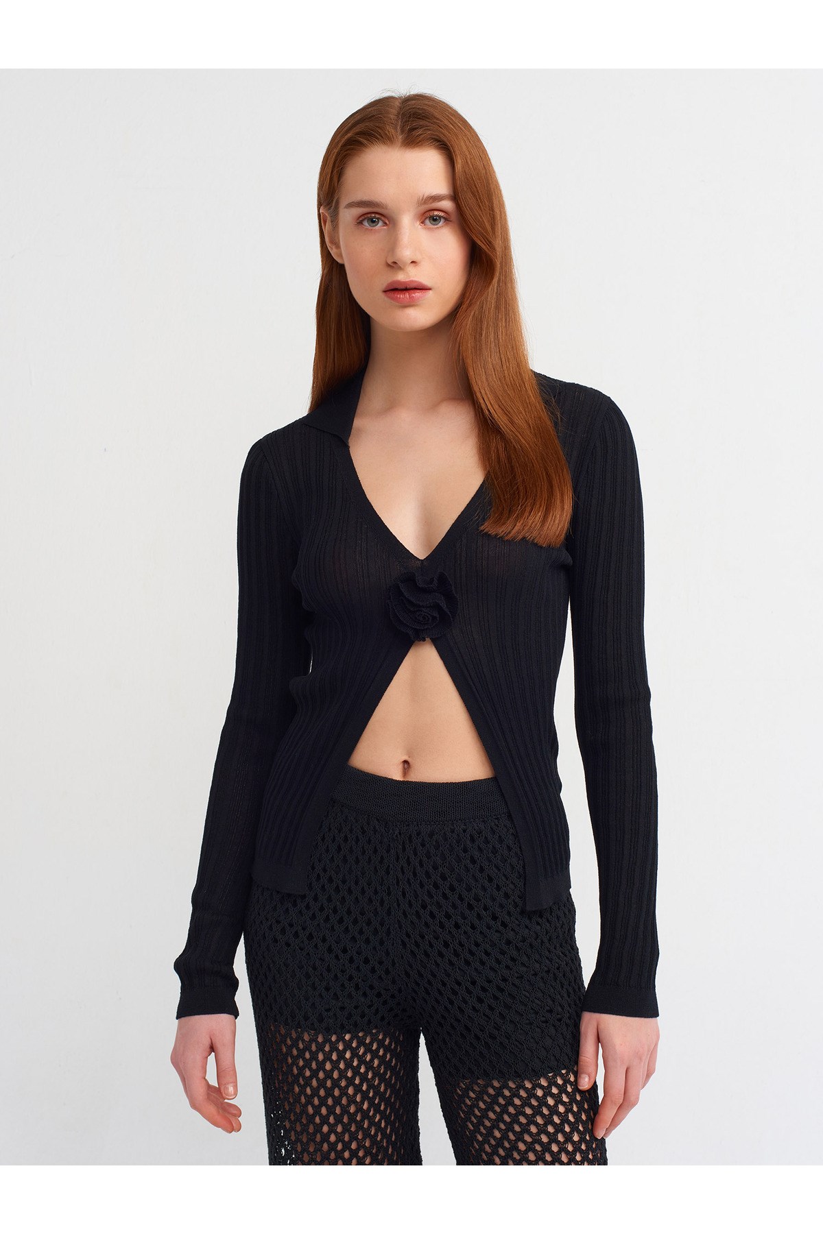 10526-polo-yaka-cicek-detayli-transpar-990-ea.jpg