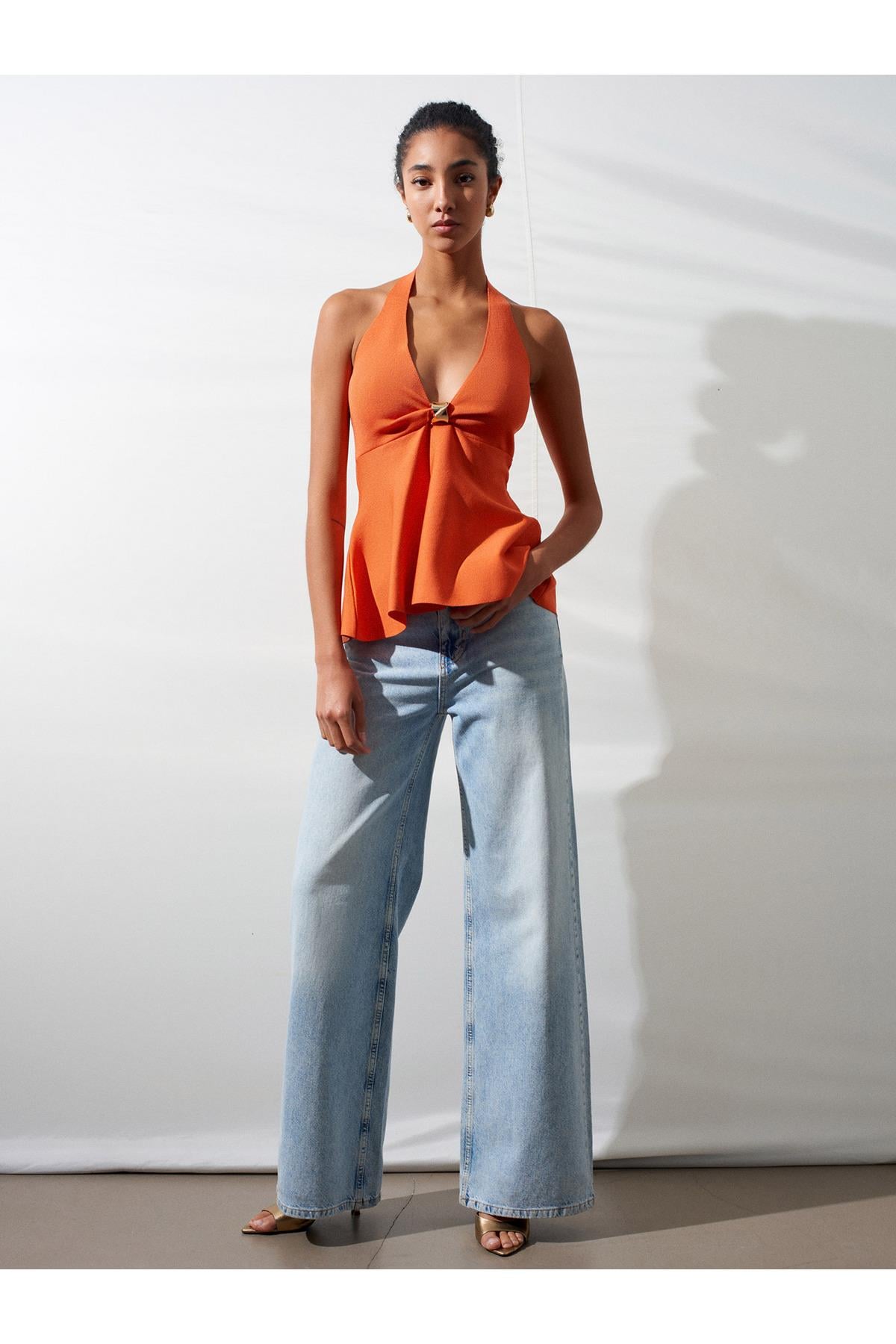 10787-halter-yaka-peplum-triko-bluz-or-e68a3a.jpg