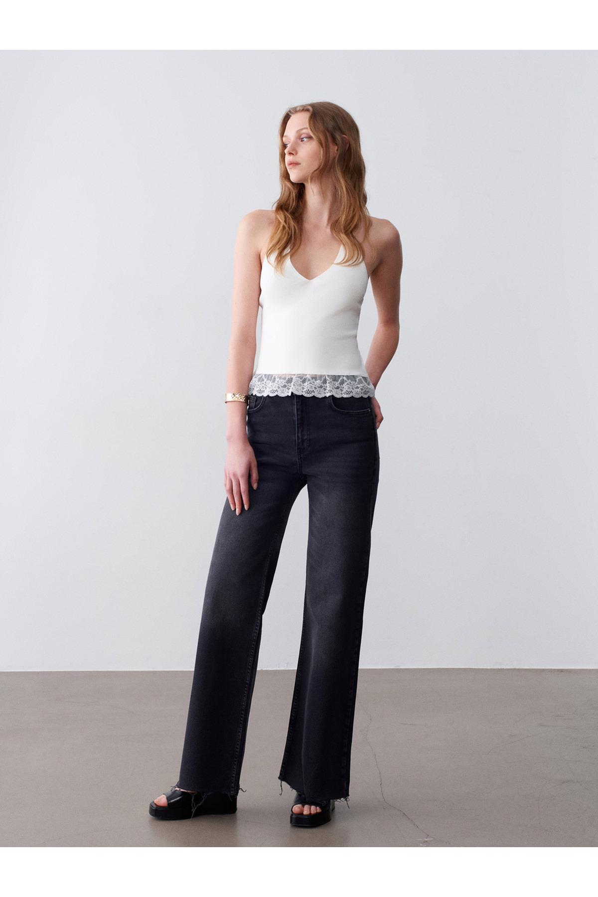 10868-dantel-detayli-halter-yaka-triko--40c5-.jpg