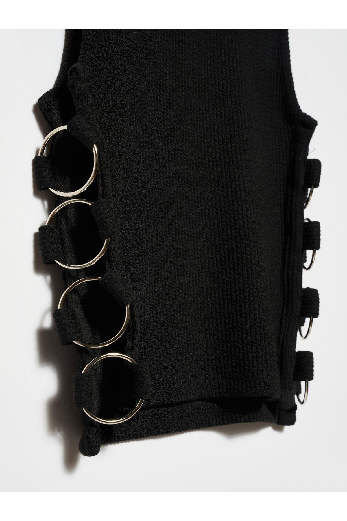 20109-halka-detayli-crop-top-siyah-660-85.jpg