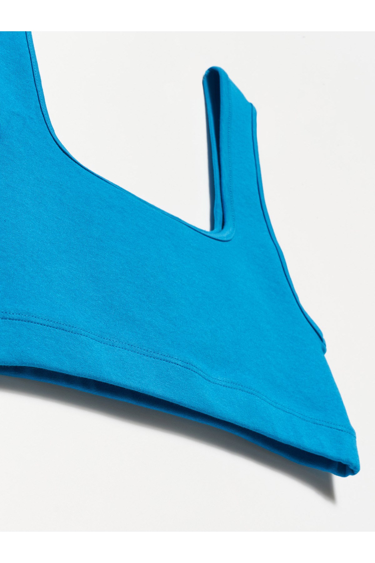 20167-crop-top-saks--b928-.jpg