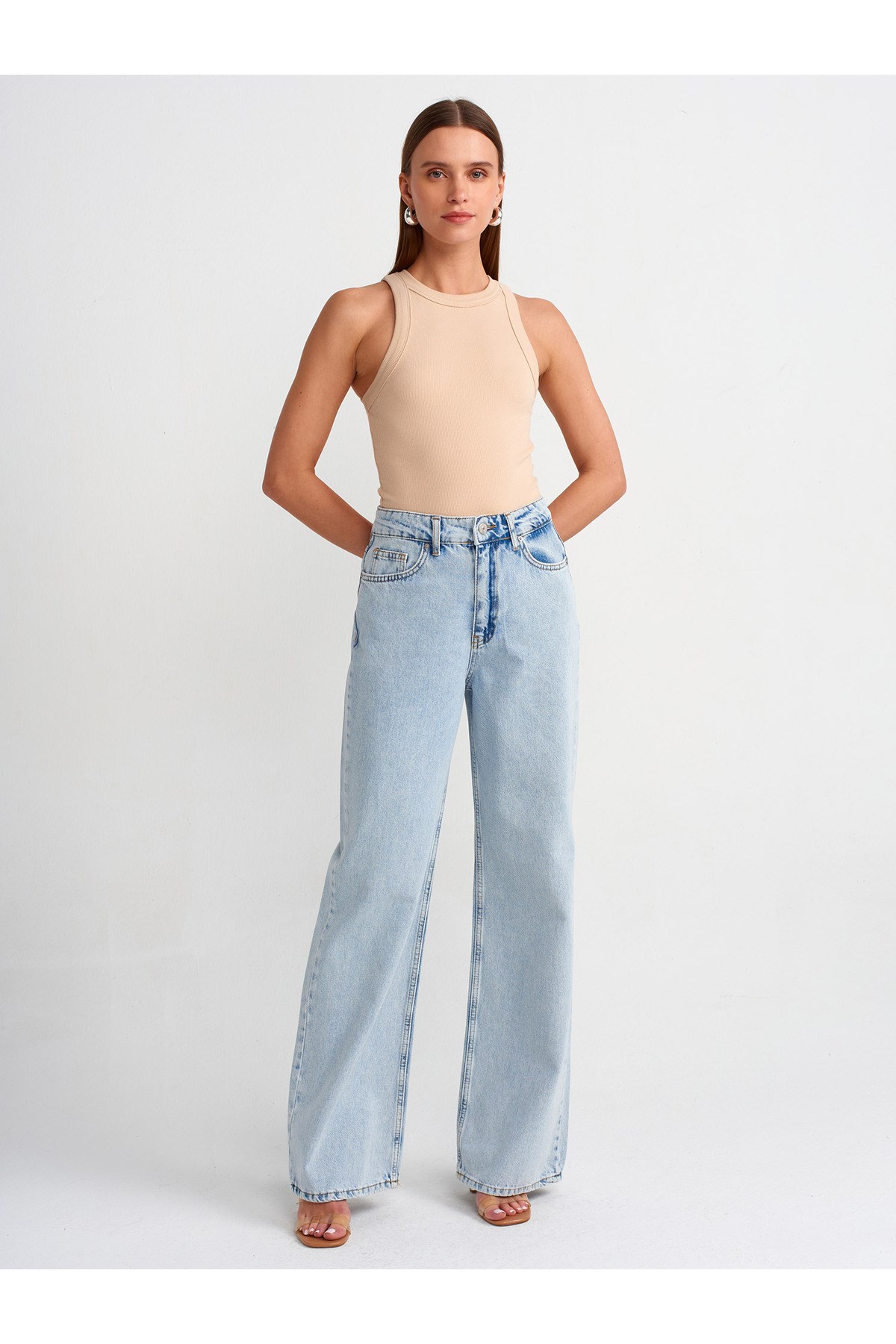 20810-crop-top-acik-bej-48a4c9.jpg