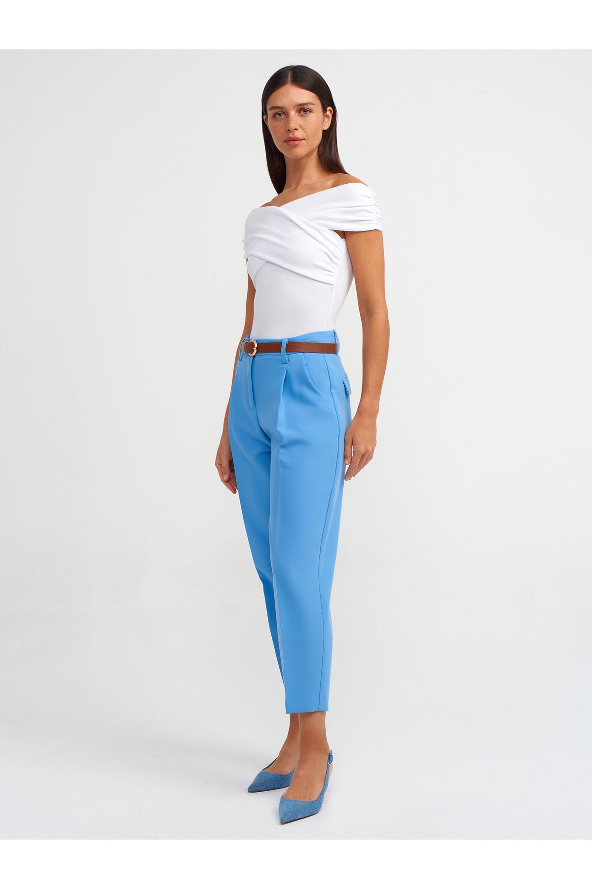 20828-omuzlari-acik-buzgulu-bodysuit-b-e51-1a.jpg