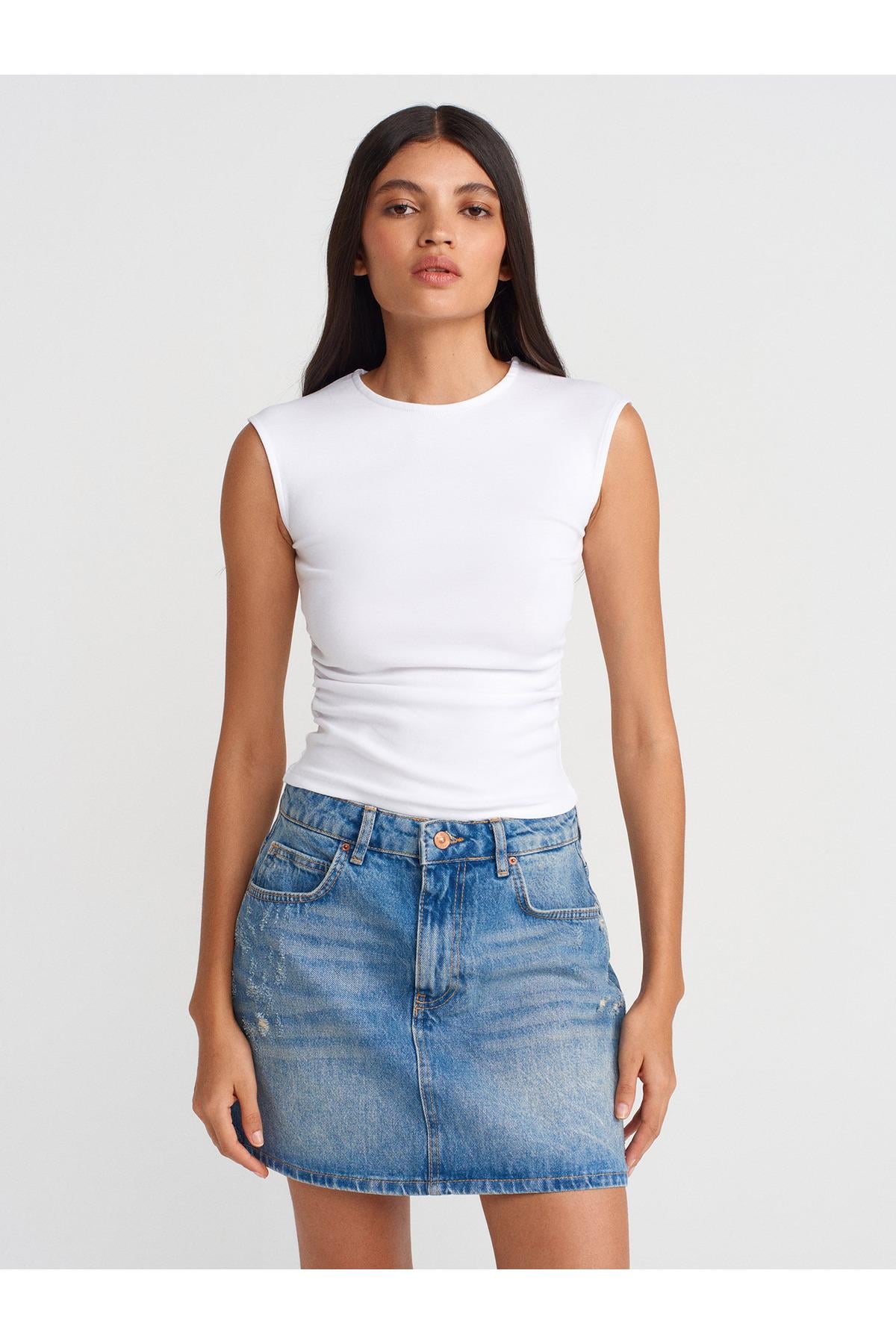 21054-buzgulu-basic-t-shirt-beyaz-0eda-4.jpg