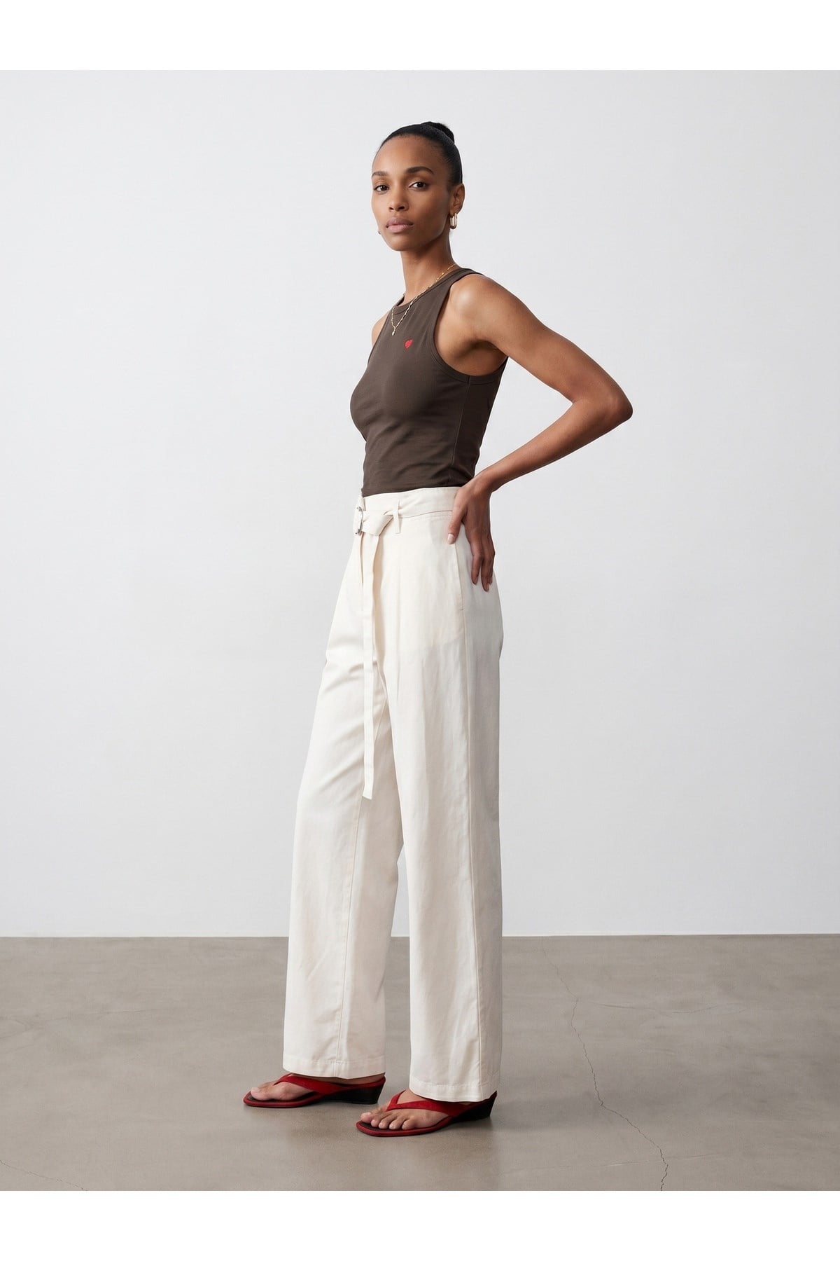 21259-bisiklet-yaka-top-koyu-kahve-60832c.jpg