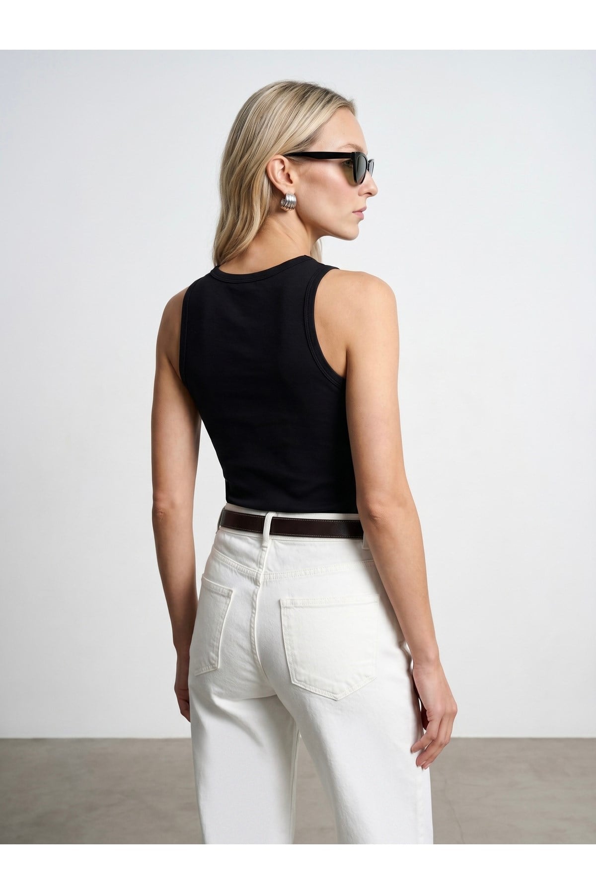 21259-bisiklet-yaka-top-siyah-c-ae48.jpg