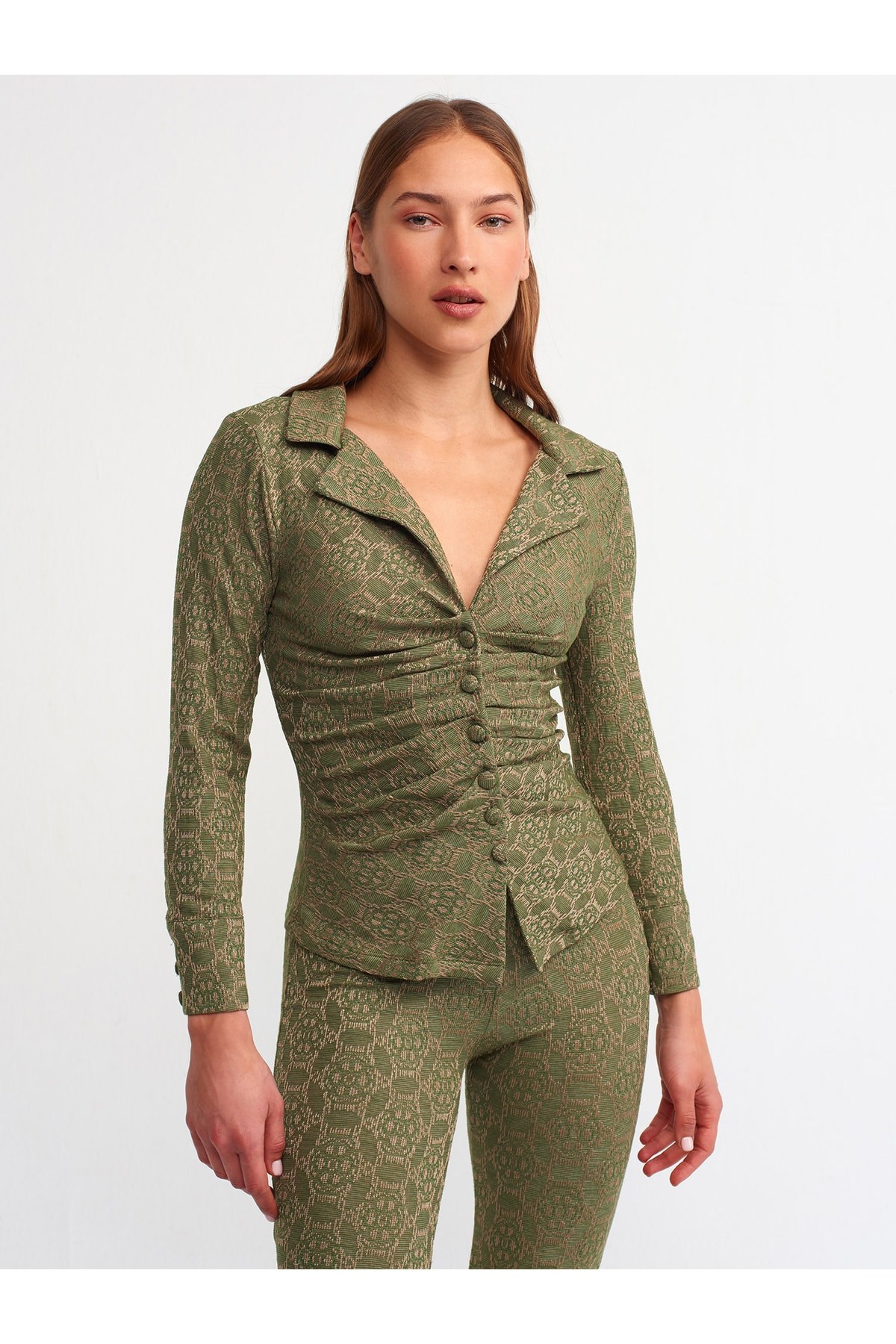 30103-desenli-bluz-yesil-b147e8.jpg