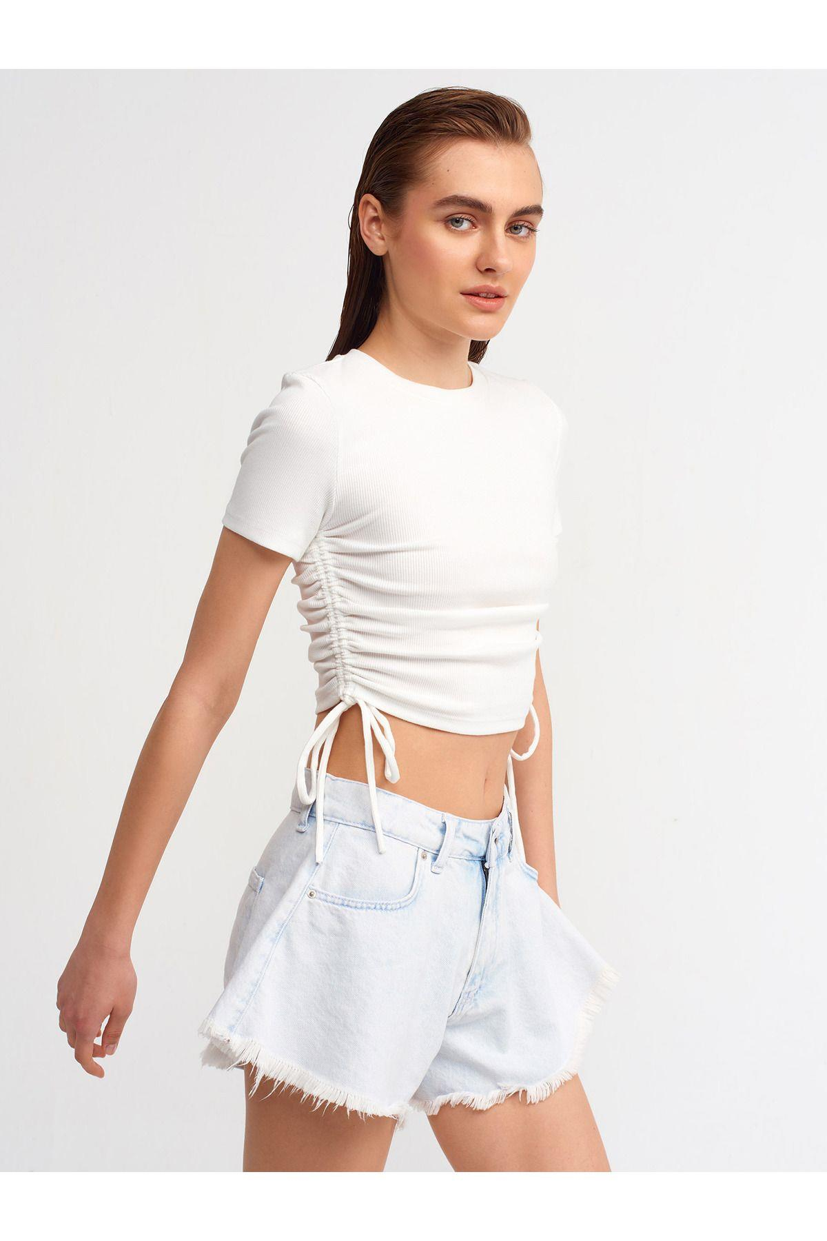 30117-buzgu-detayli-tshirt-ekru-4d61-8.jpg