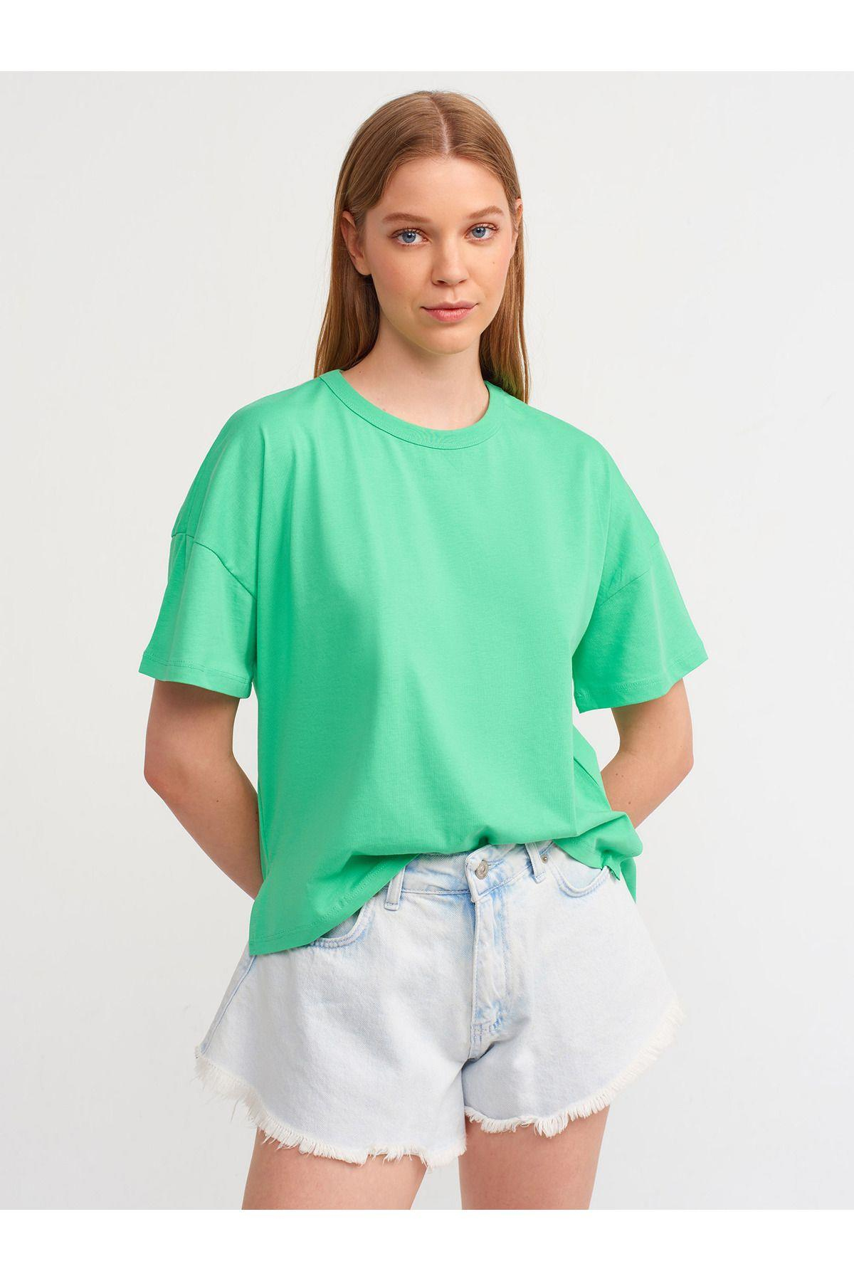 30123-oversize-tshirt-yesil-9331-4.jpg