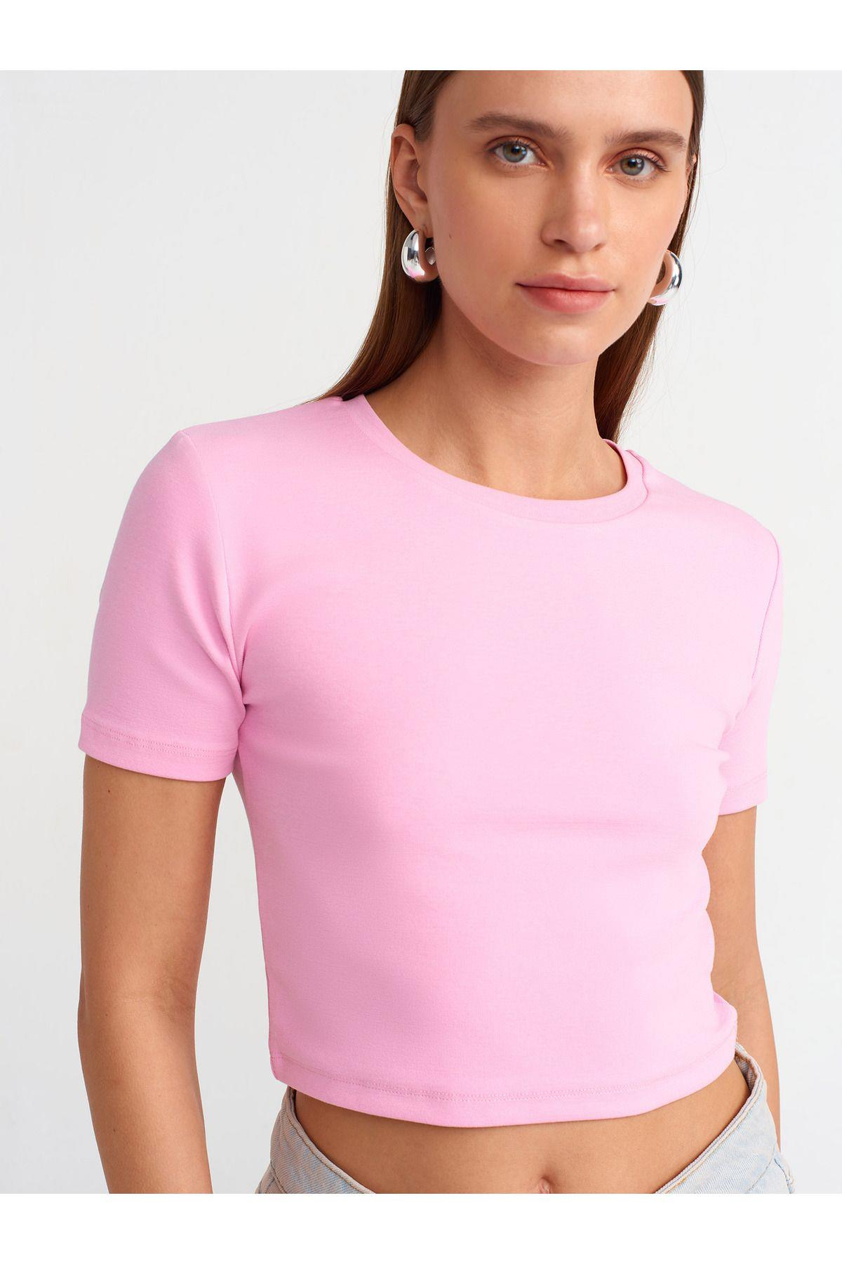 30124-crop-t-shirt-acik-pembe-4573-b.jpg