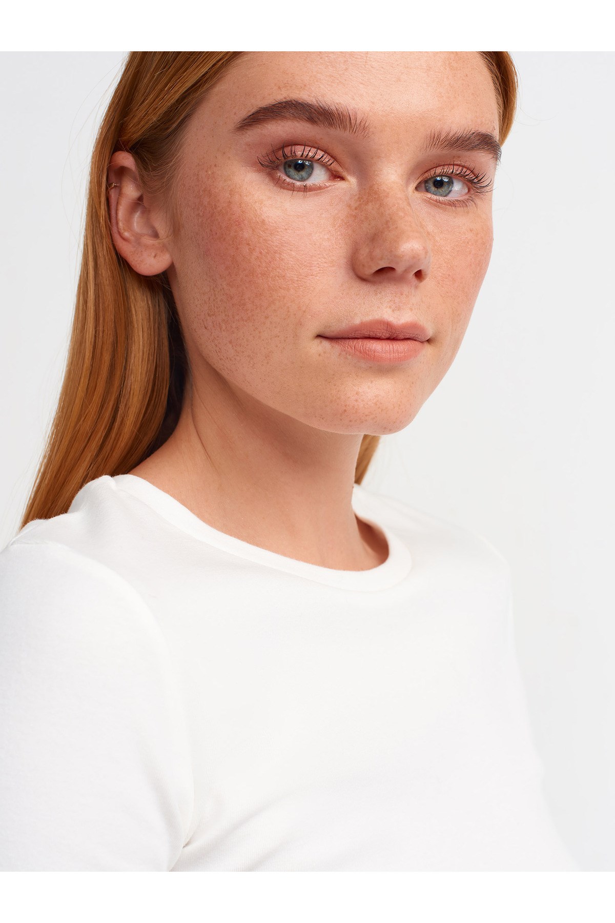 30124-crop-t-shirt-ekru-100149.jpg