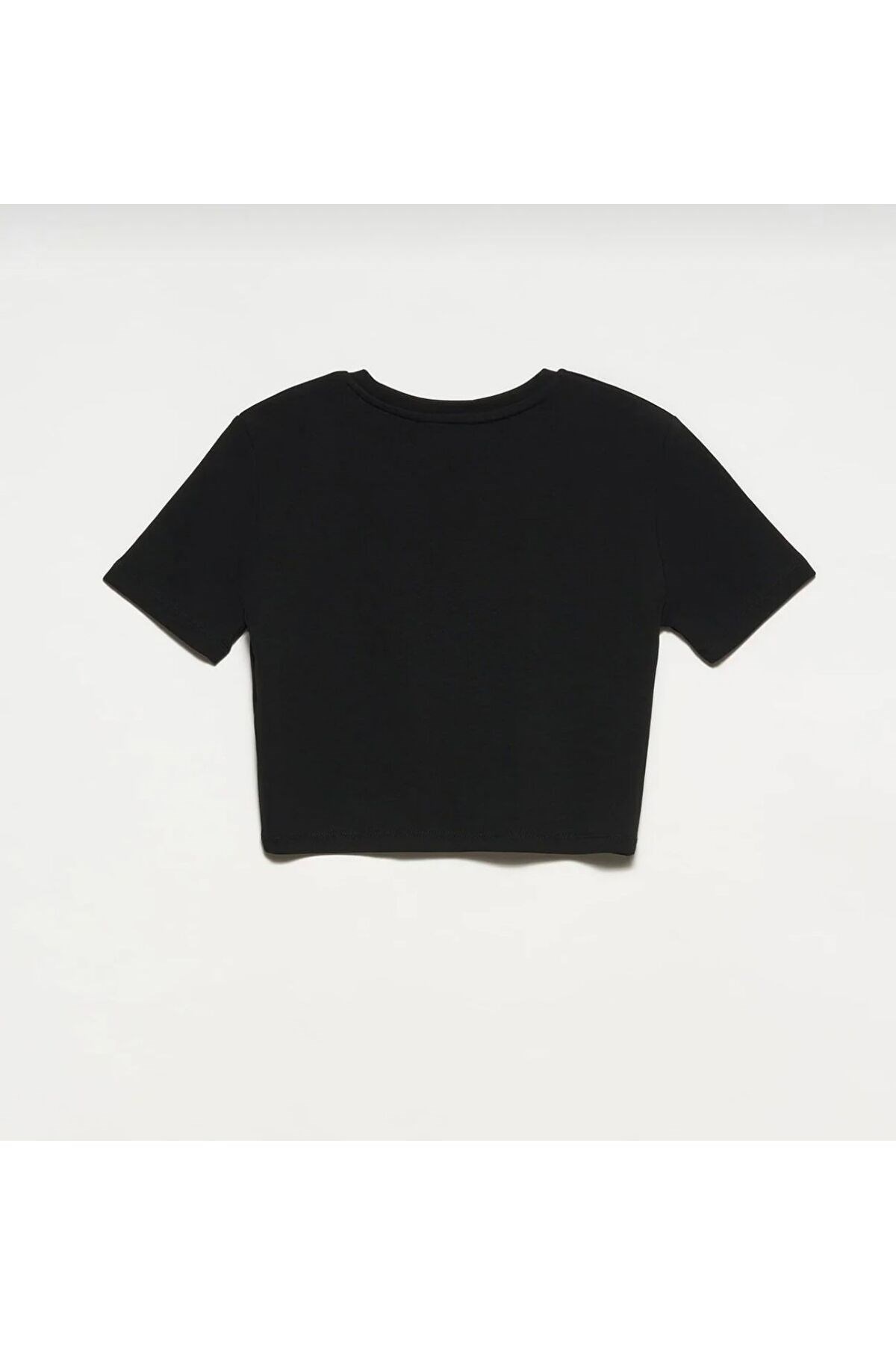 30124-crop-t-shirt-siyah-3a5c09.jpg