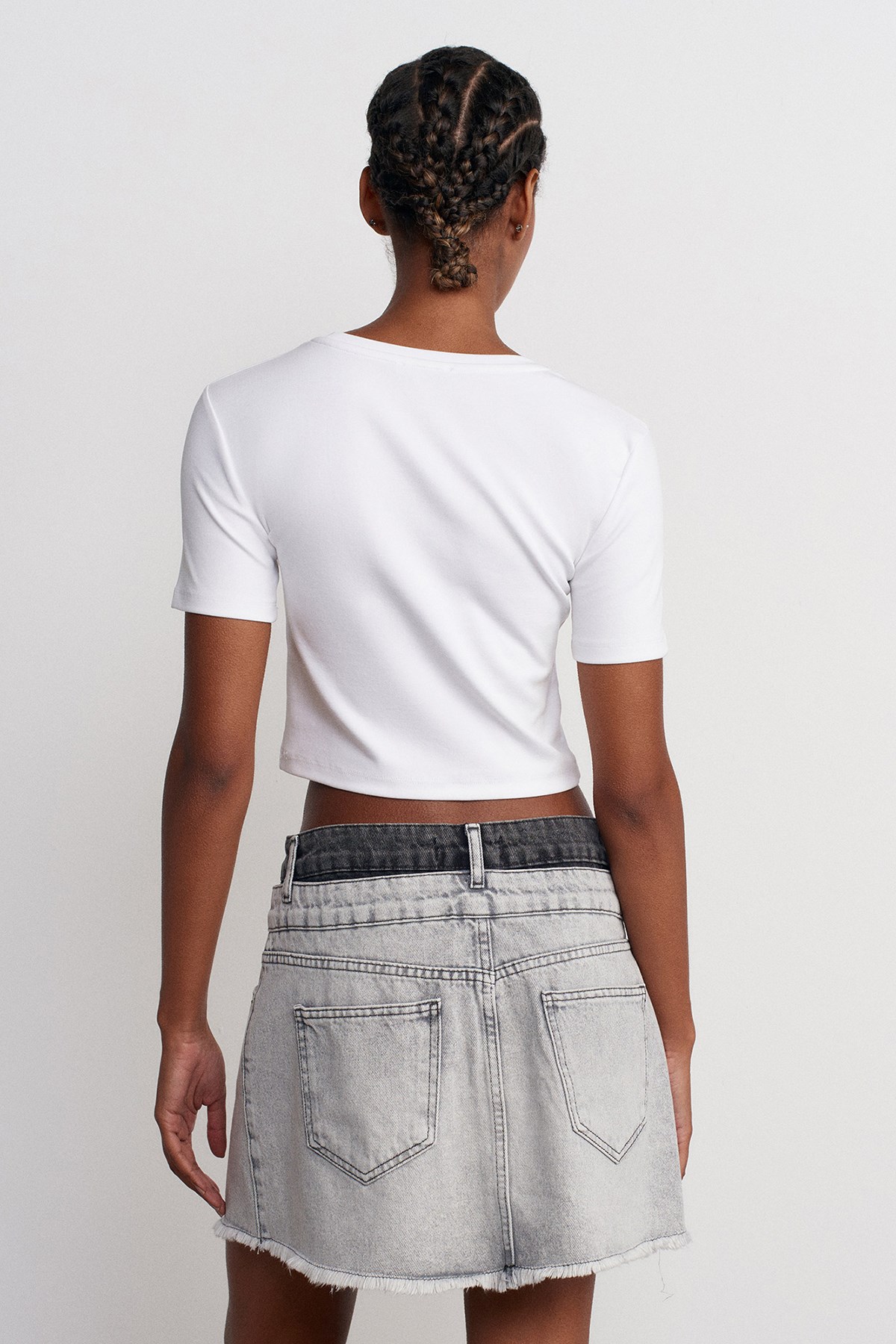 30124-crop-tshirt-beyaz-fb0c7b.jpg