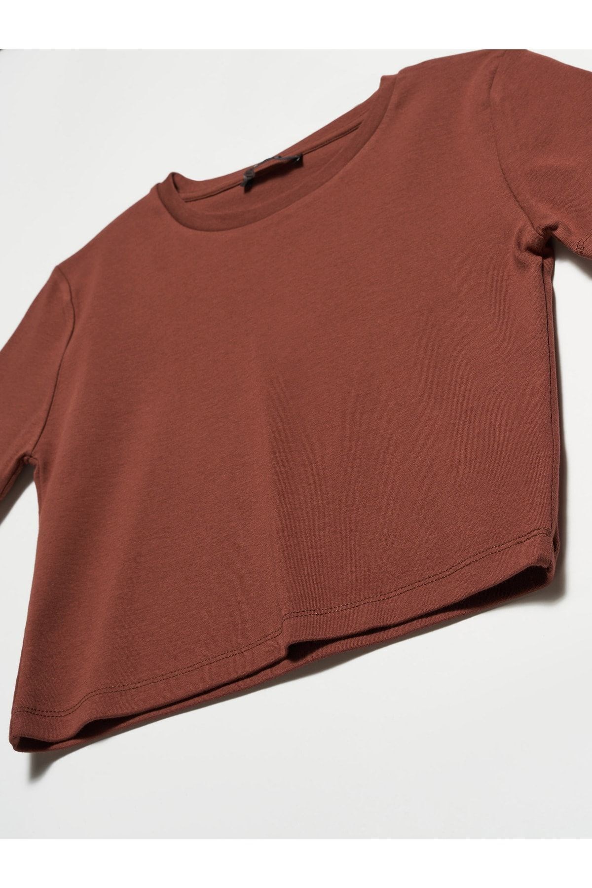 30124-crop-tshirt-kahve-008c-4.jpg