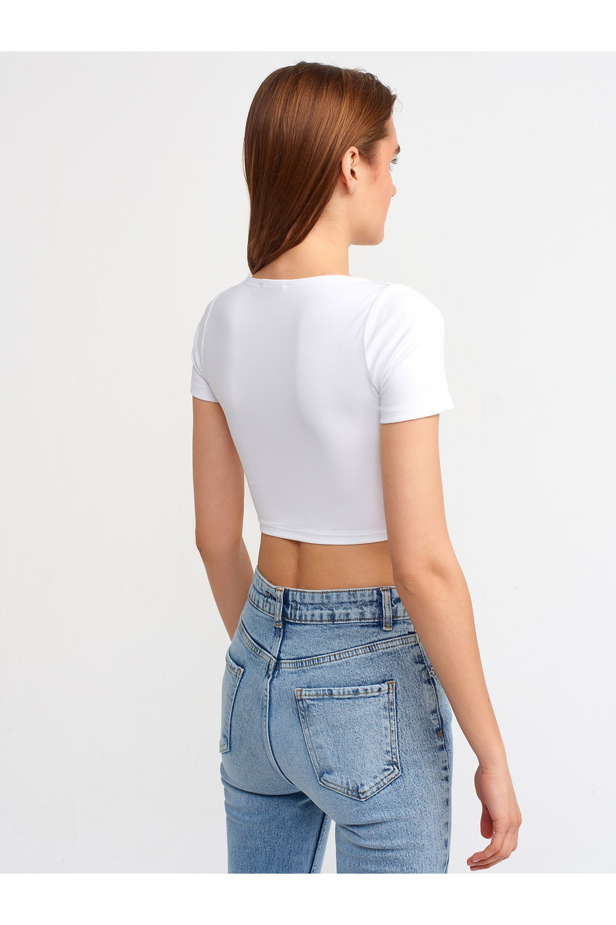 30127-crop-top-beyaz-909-4b.jpg