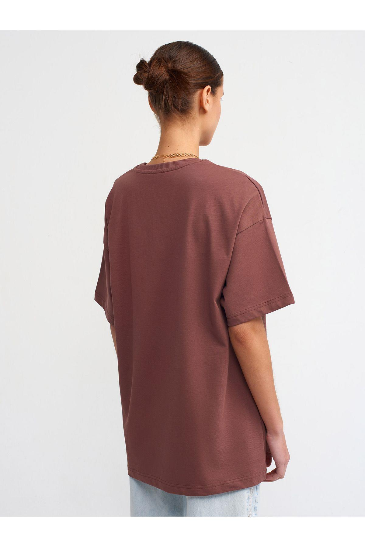 30310-pamuklu-oversize-t-shirt-kahve-c75-93.jpg