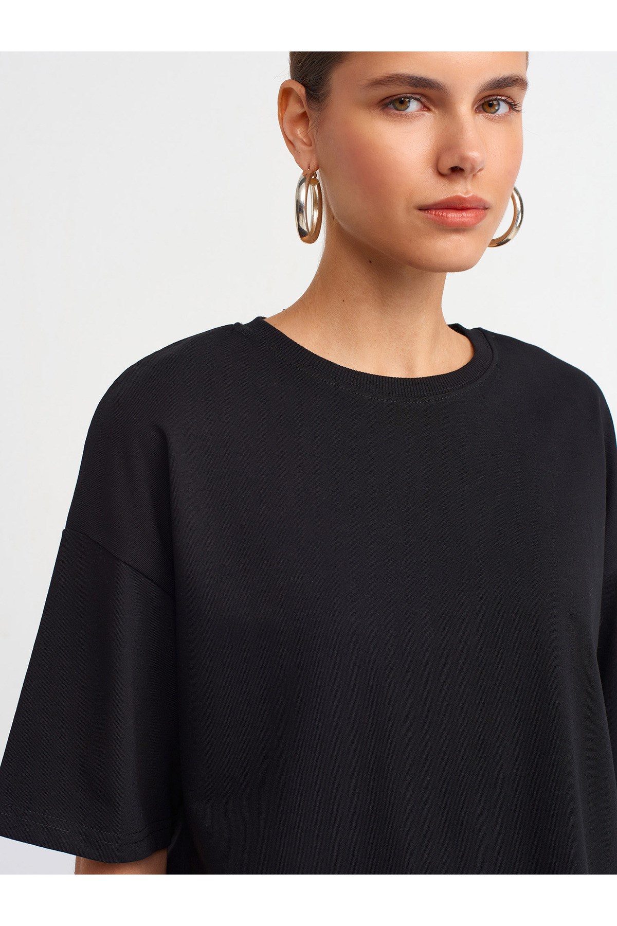 30310-pamuklu-oversize-t-shirt-siyah-47e2-a.jpg