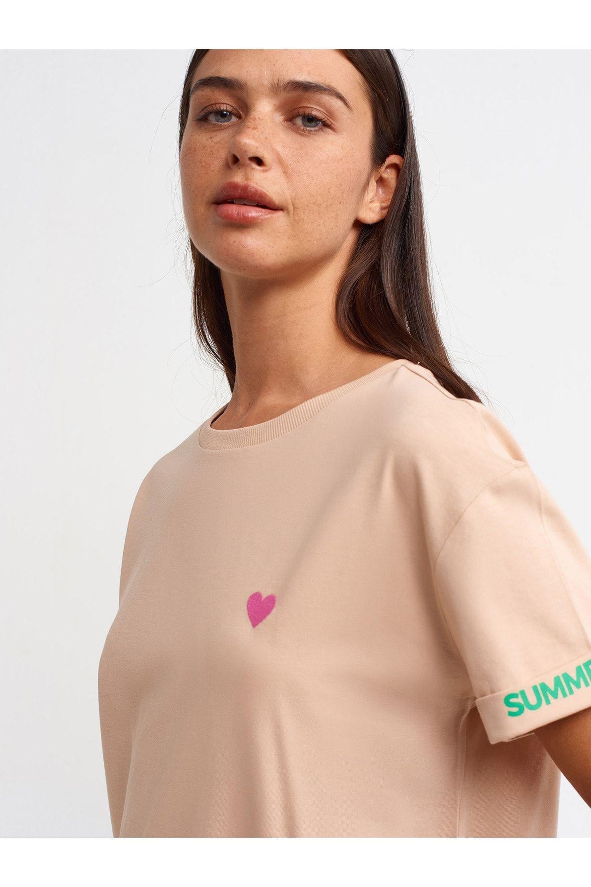 30361-baskili-tshirt-bej-9a0-40.jpg