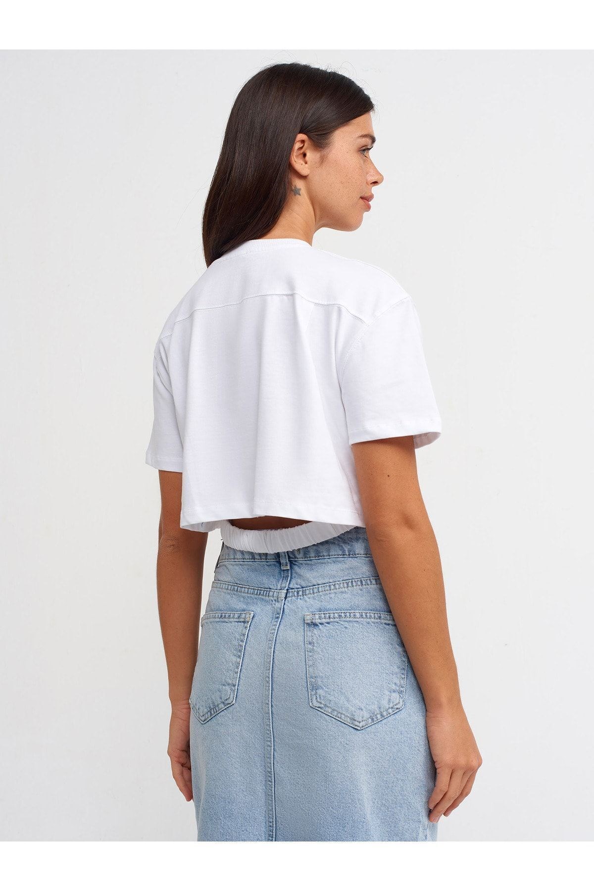 30402-lastik-detayli-tshirt-beyaz-668c2d.jpg