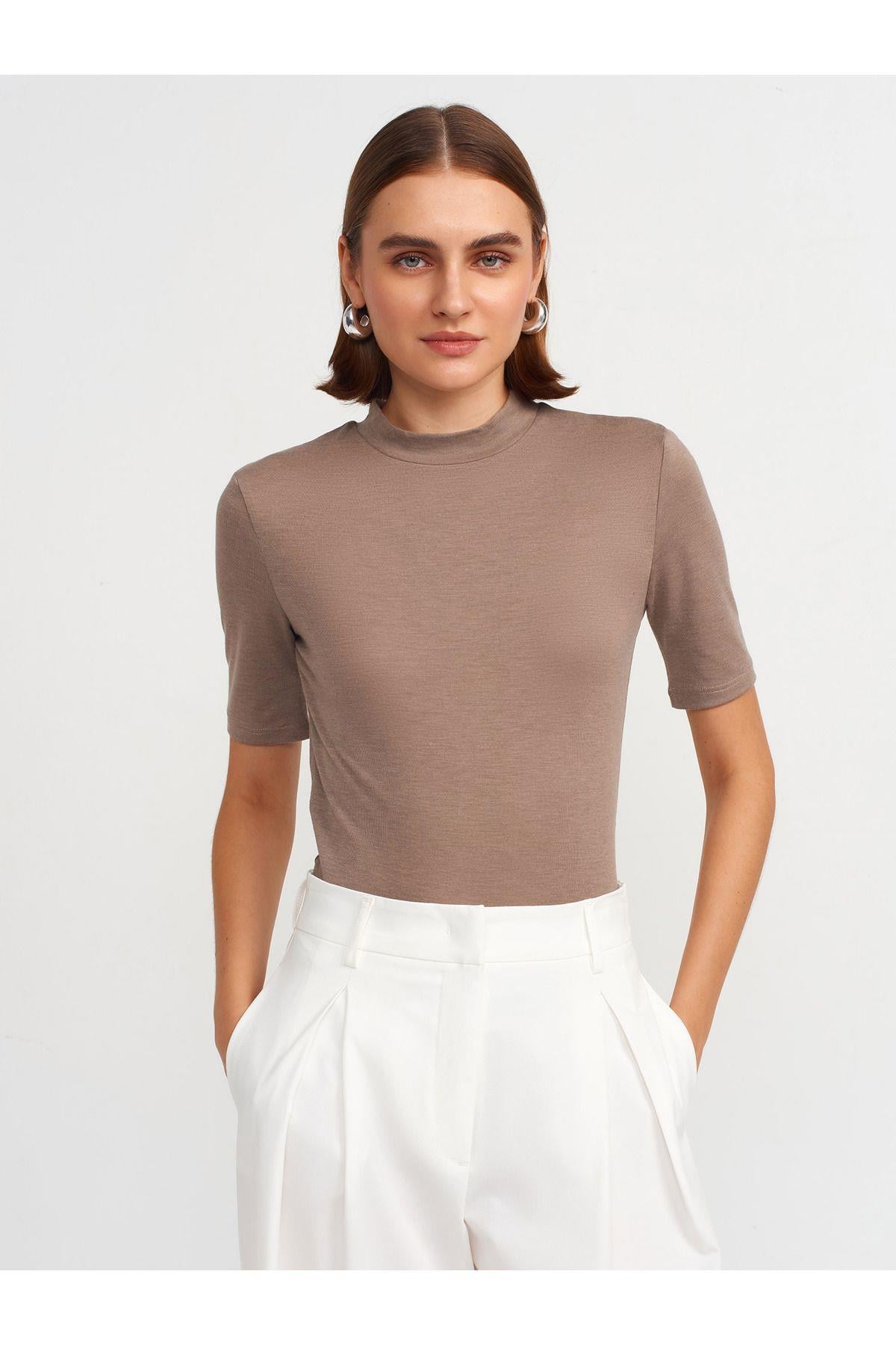30481-yuksek-yakali-tshirt-vizon-a30-b7.jpg