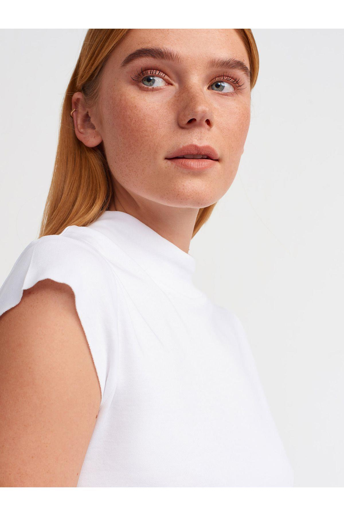 30581-pamuklu-t-shirt-beyaz-43b2-a.jpg