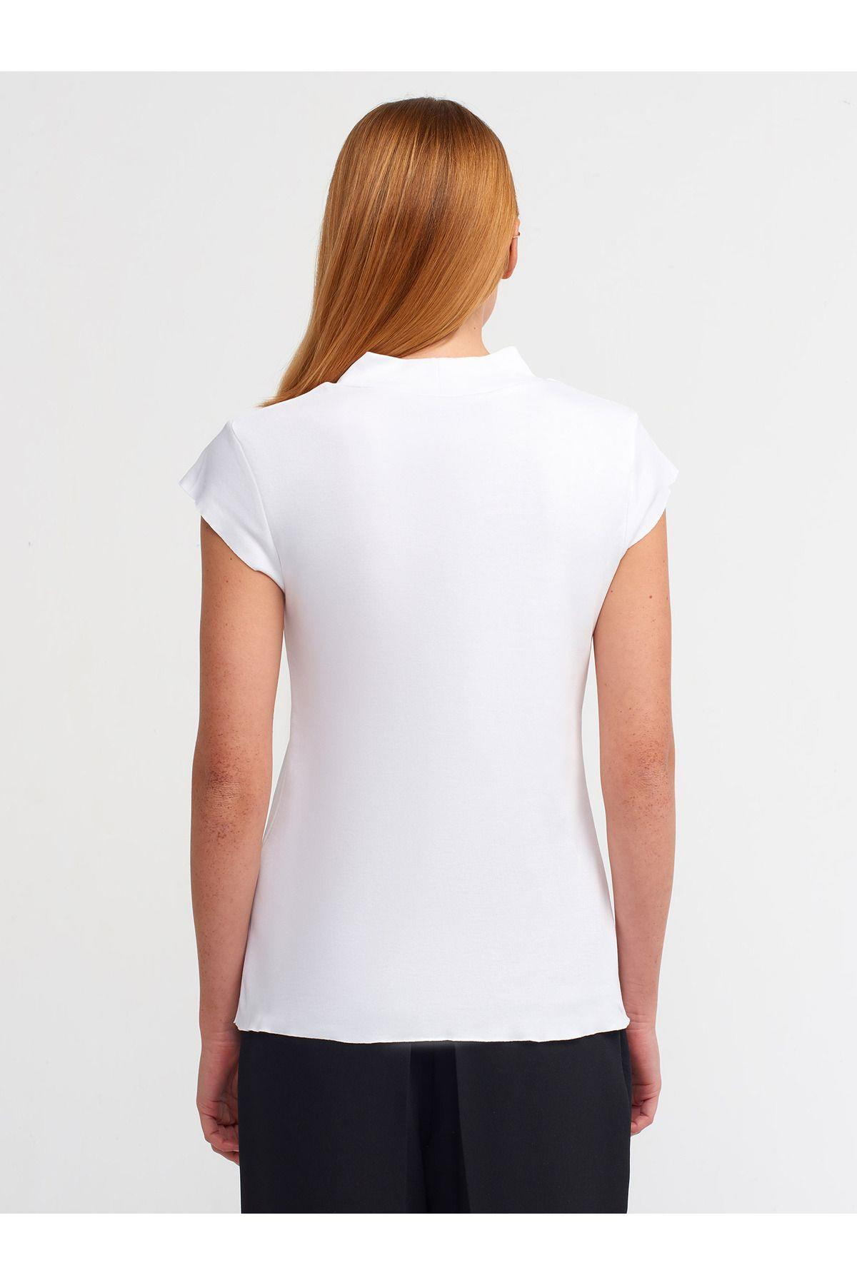 30581-pamuklu-t-shirt-beyaz-768b96.jpg