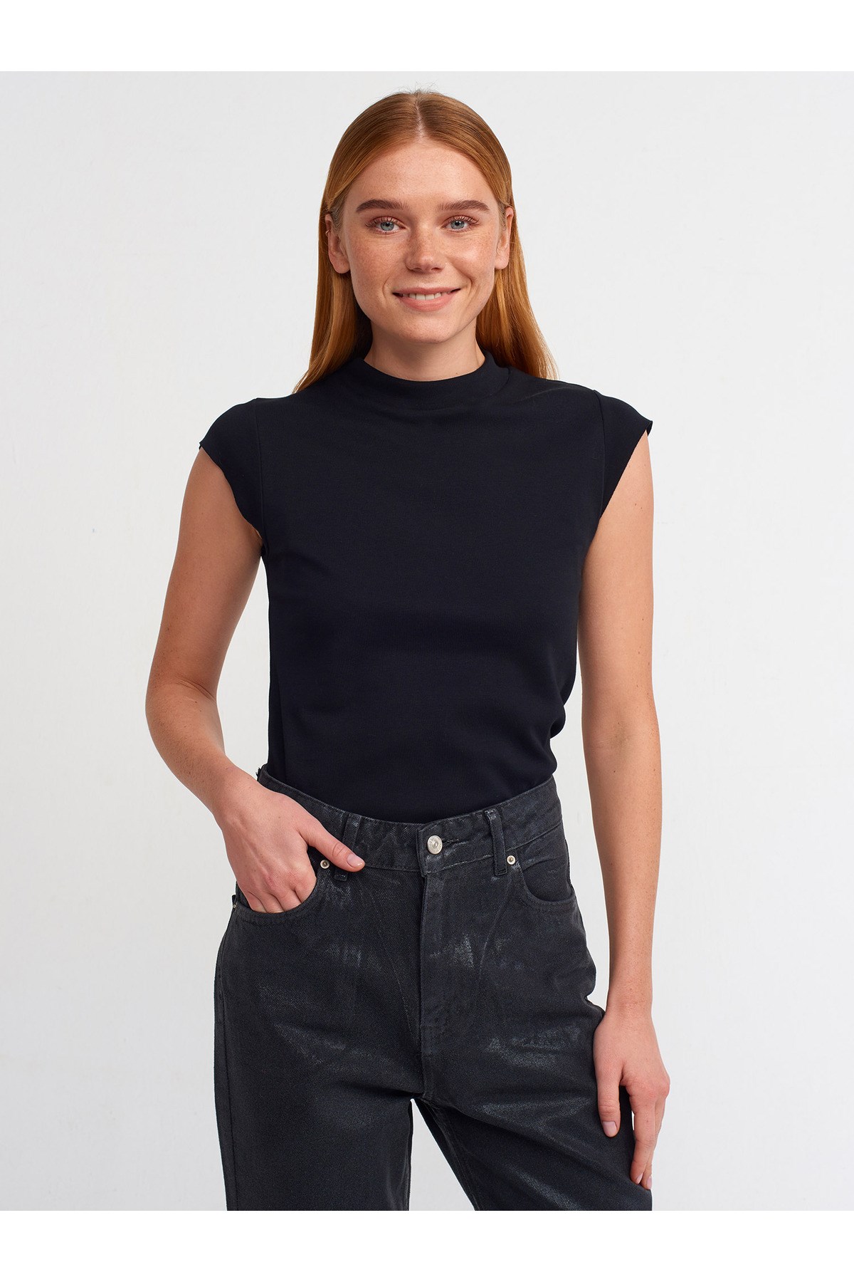 30581-pamuklu-t-shirt-siyah-ad07-f.jpg