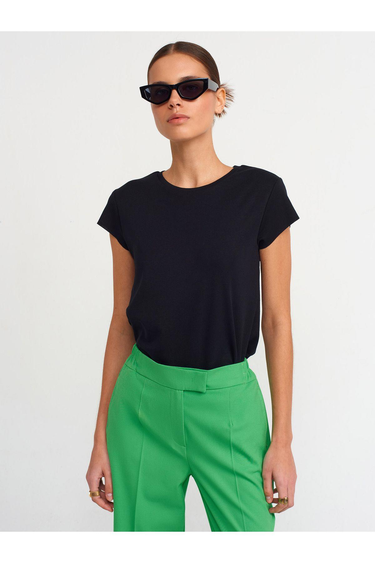 30719-bisiklet-yaka-t-shirt-siyah-2a459-.jpg