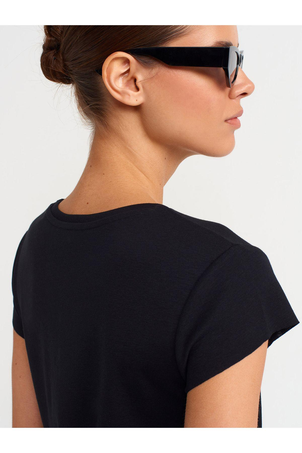 30719-bisiklet-yaka-t-shirt-siyah-a723d-.jpg
