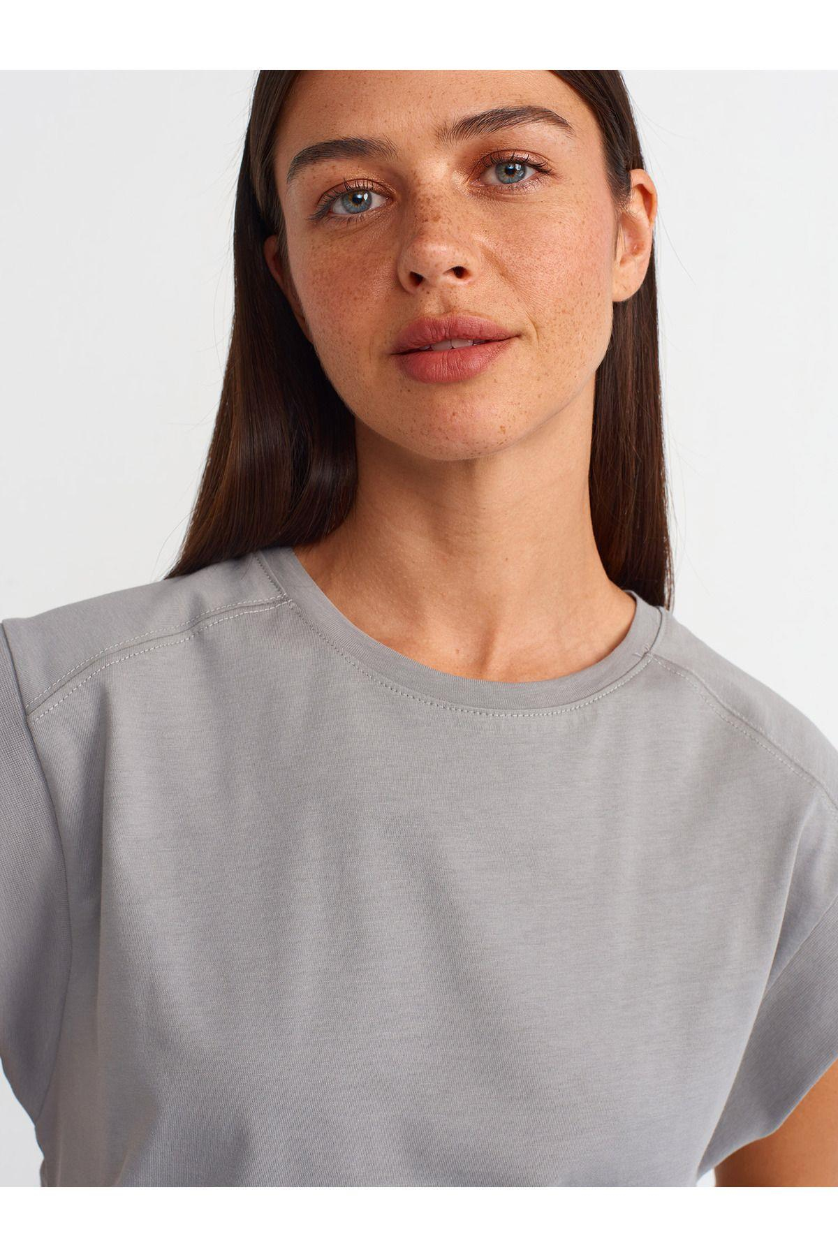 30724-pamuklu-t-shirt-gri-0-ab83.jpg
