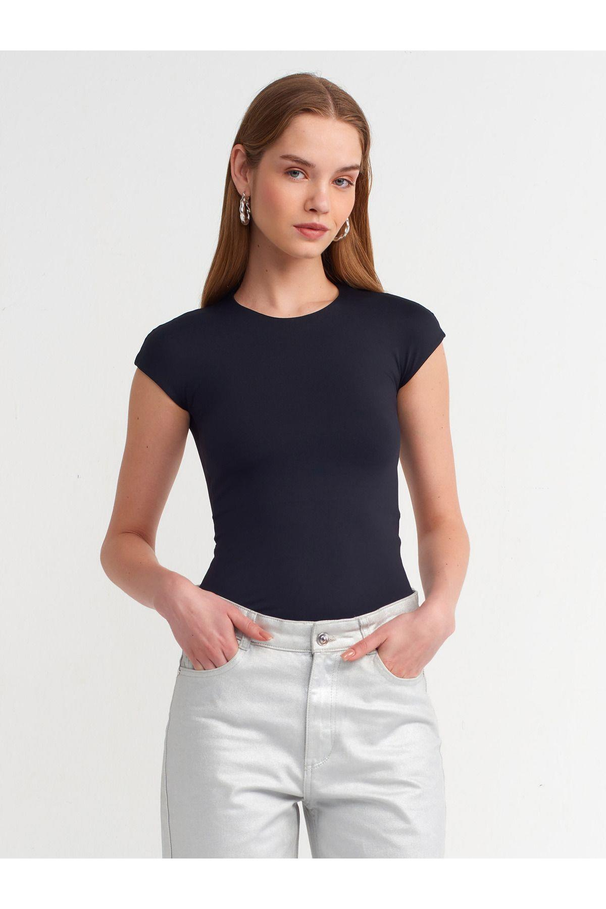 30856-poliamid-t-shirt-siyah-4267b7.jpg