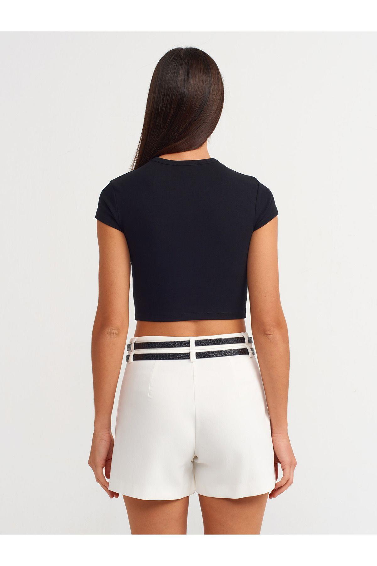 30936-vucuda-oturan-crop-top-siyah-6ab3be.jpg