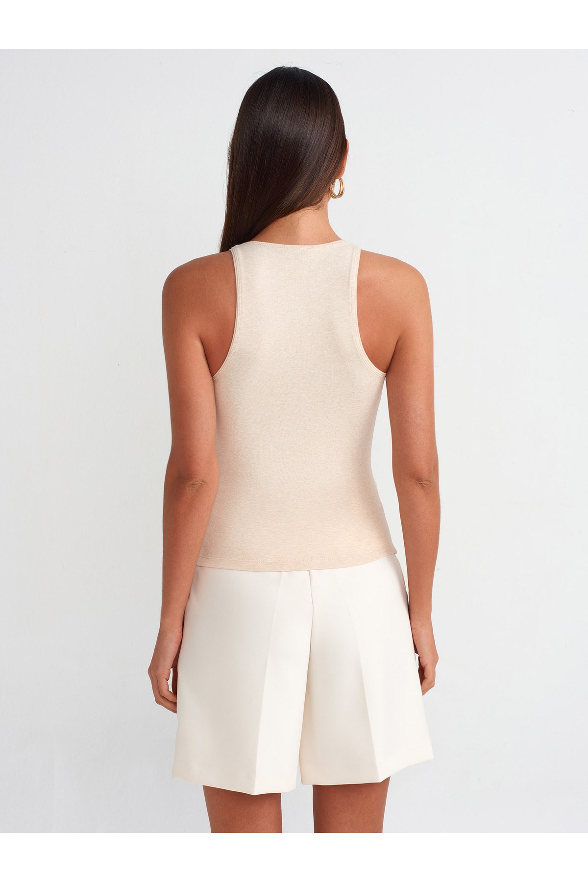 30997-halter-yaka-top-bej-melanj-02133f.jpg
