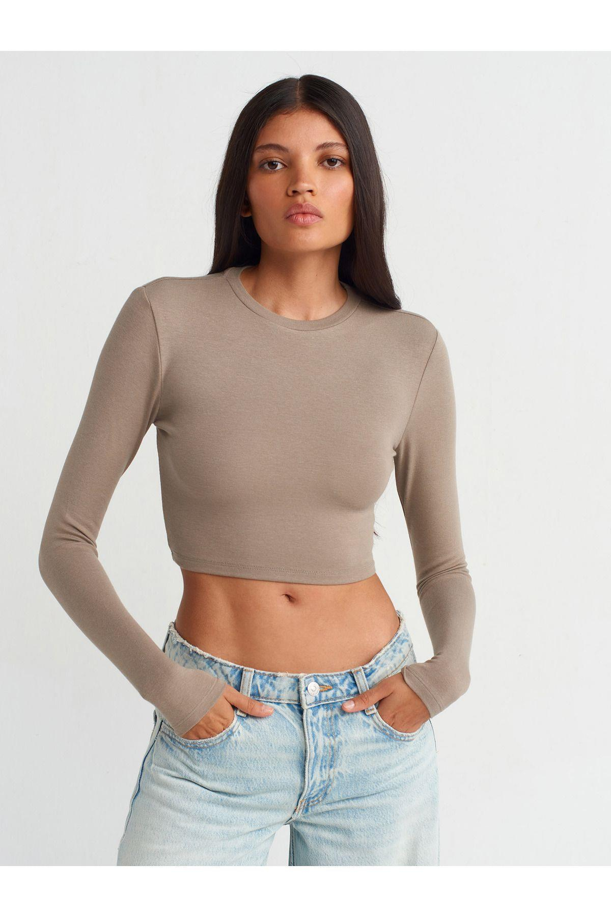 31236-uzun-kollu-crop-top-acik-vizon--4036-.jpg